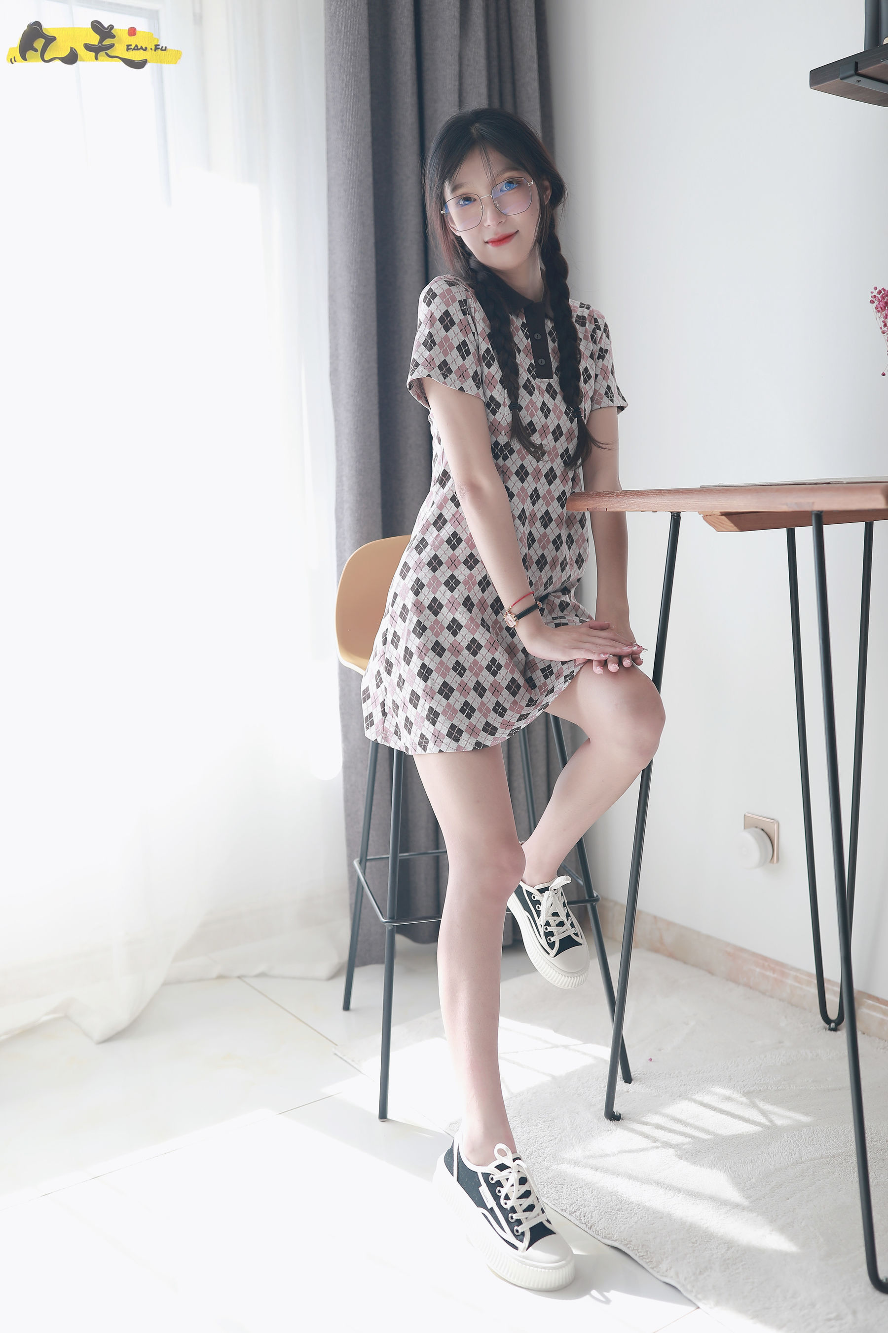 凡夫摄影 - 夏妹 板鞋白棉袜