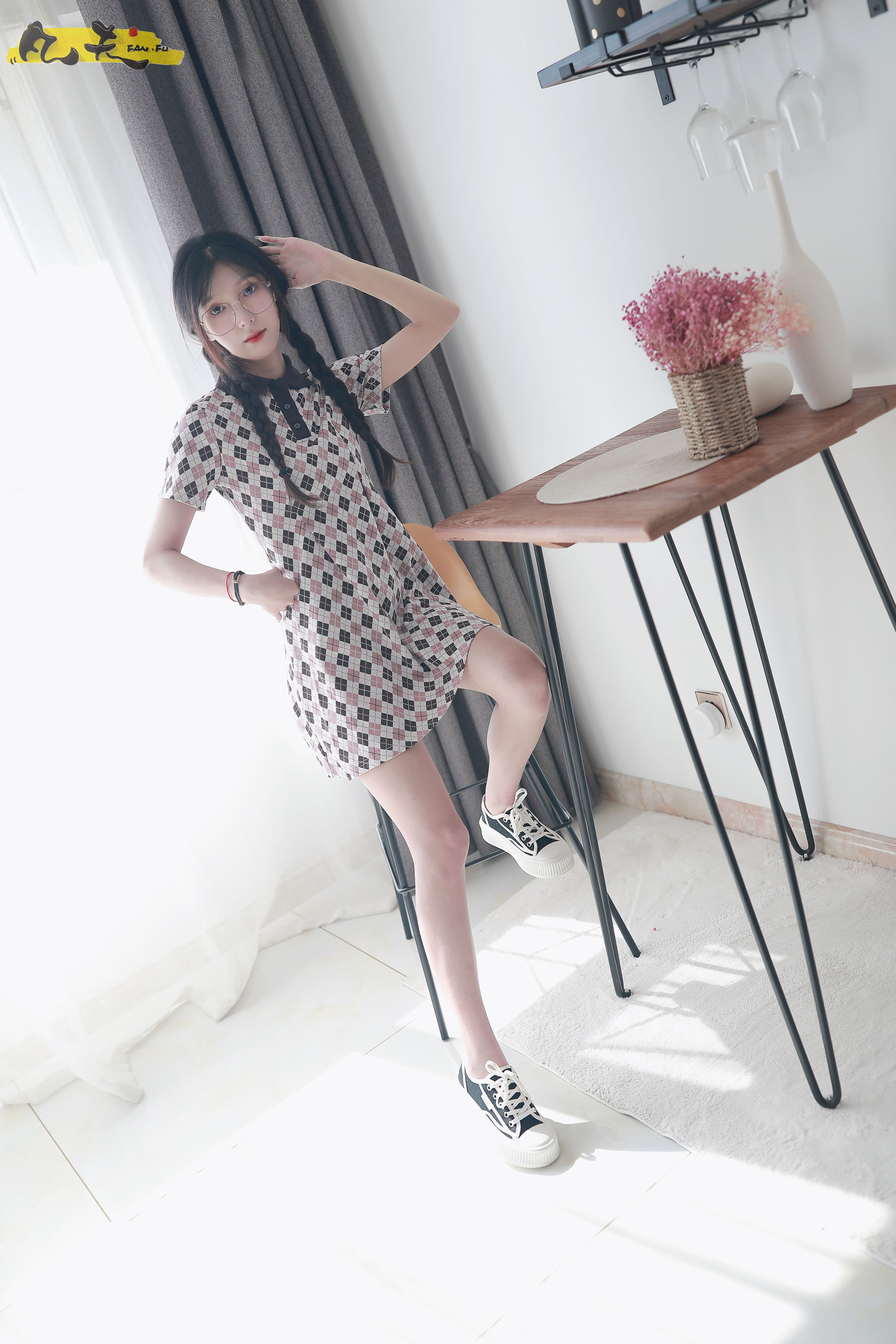凡夫摄影 - 夏妹 板鞋白棉袜