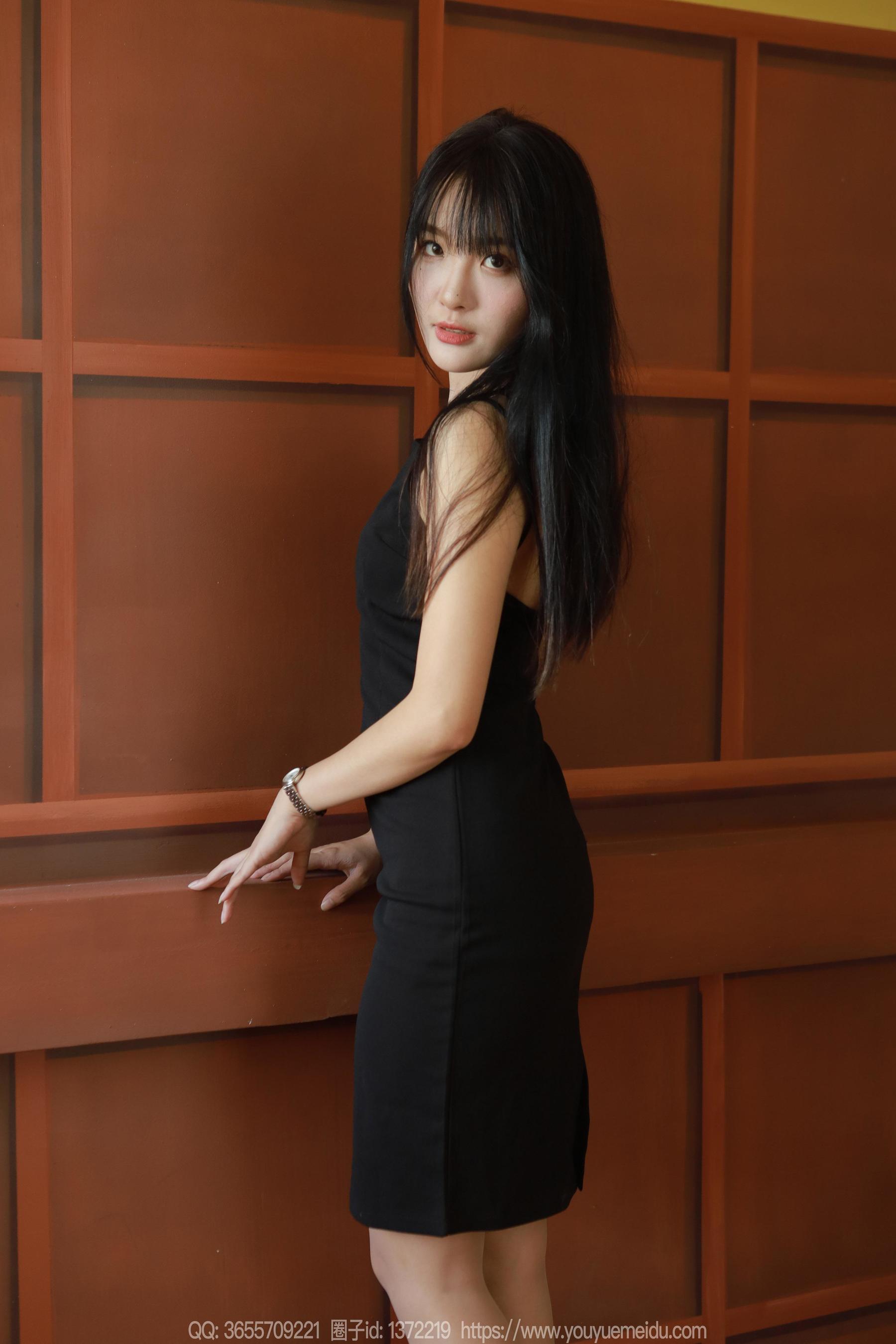 IESS异思趣向 - 模特： 婉萍 《黑色礼裙（上）》