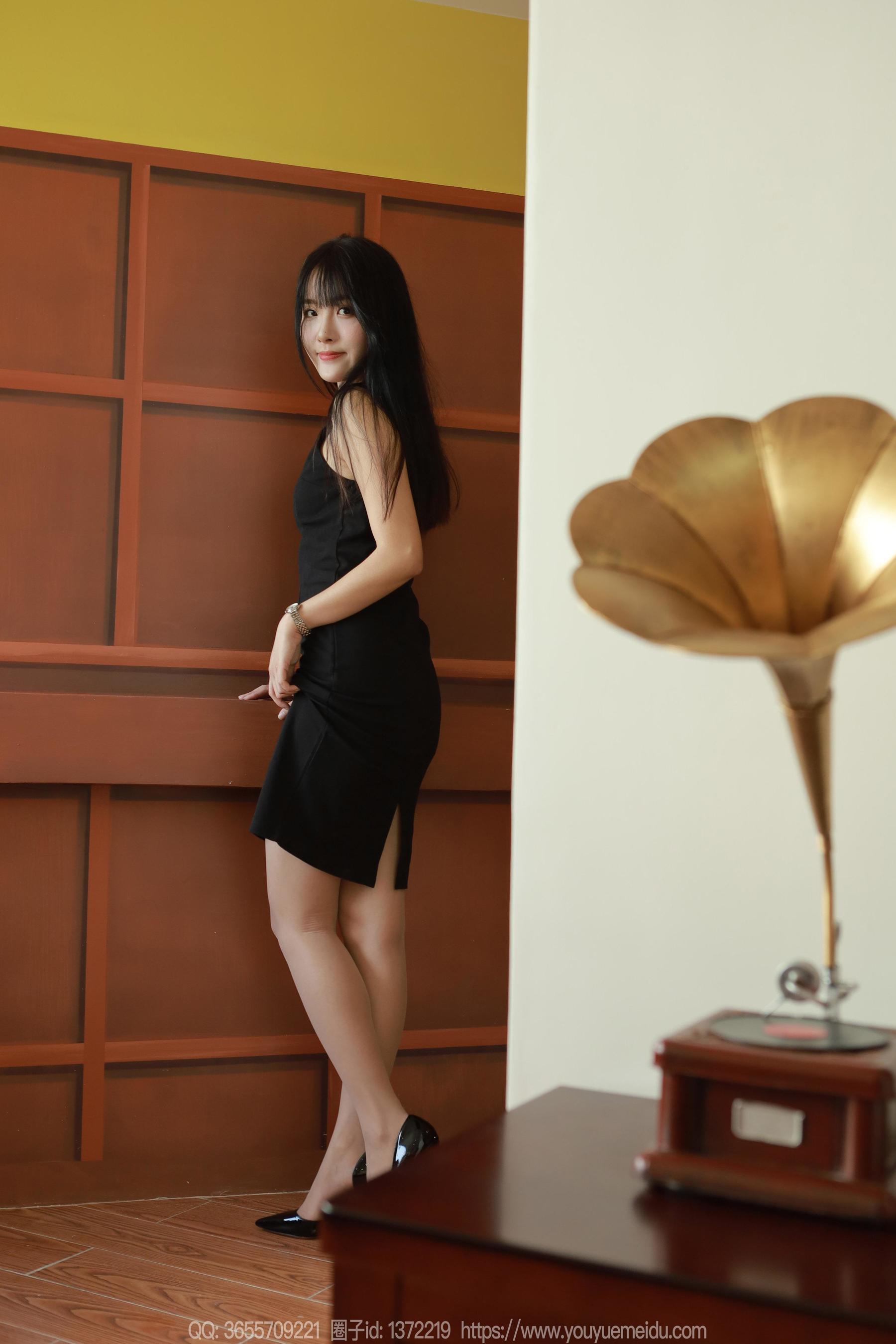 IESS异思趣向 - 模特： 婉萍 《黑色礼裙（上）》