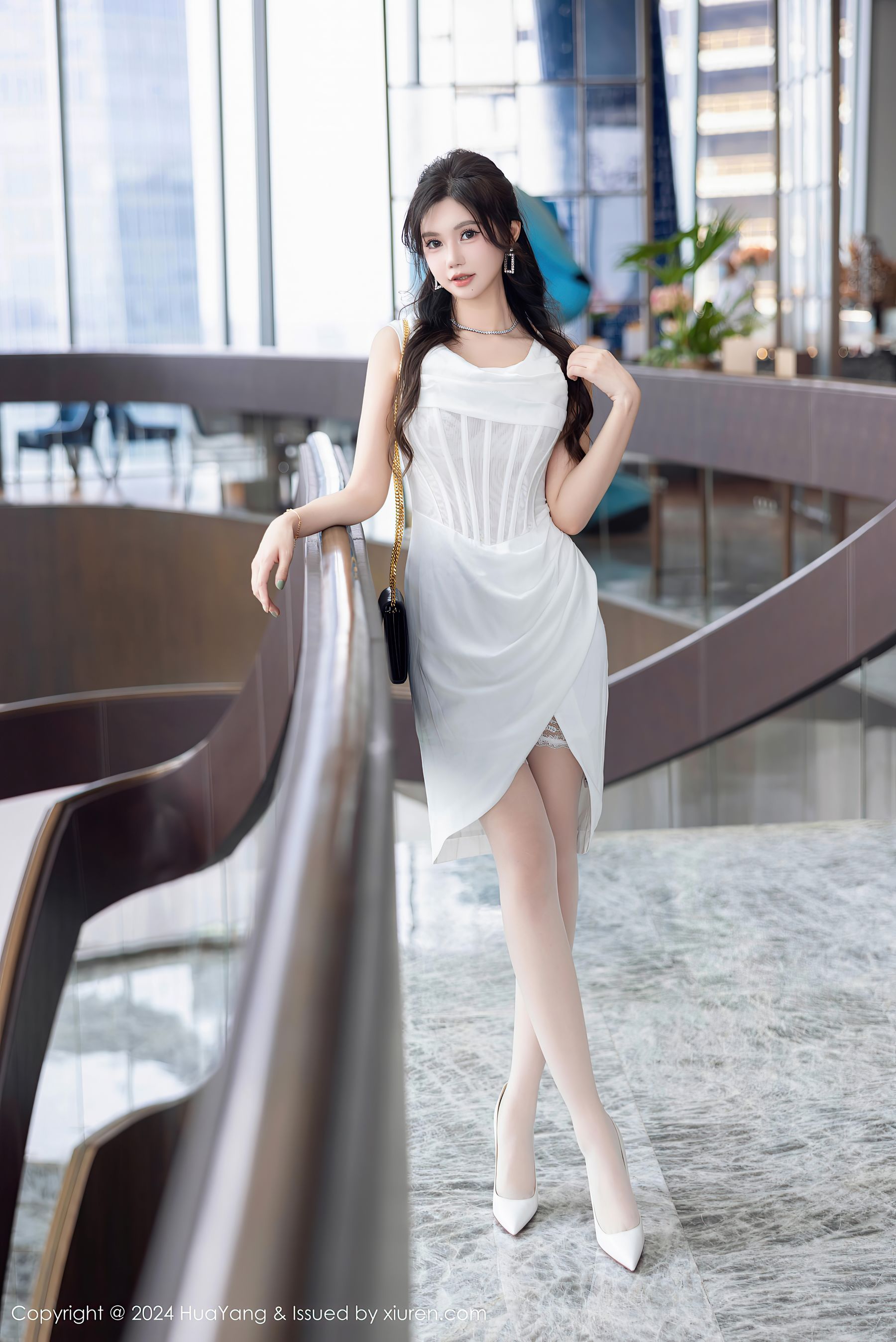 [HuaYang]花漾 2024.10.12 Vol.612 绮里嘉ula