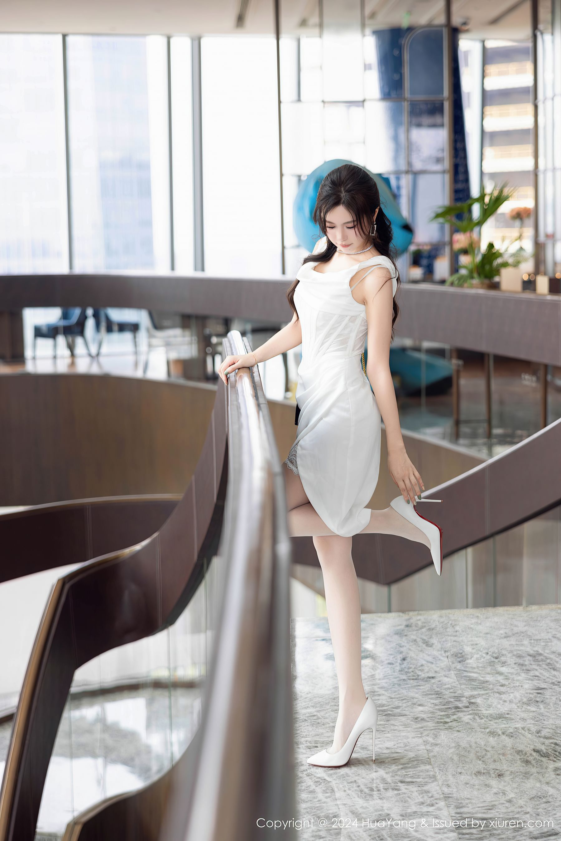 [HuaYang]花漾 2024.10.12 Vol.612 绮里嘉ula