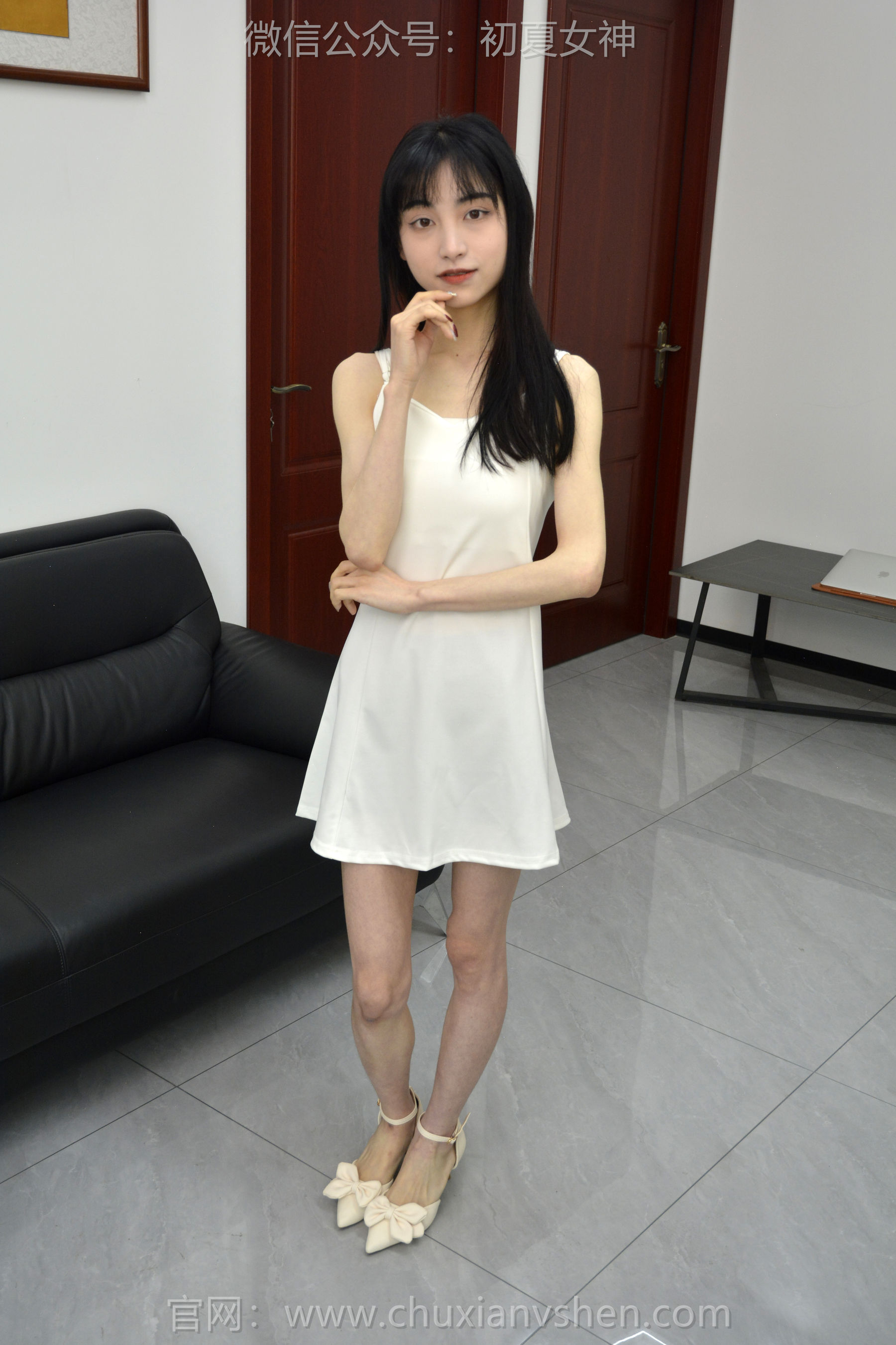 初夏女神 No.233 柒柒 骨感较强 - 图片04
