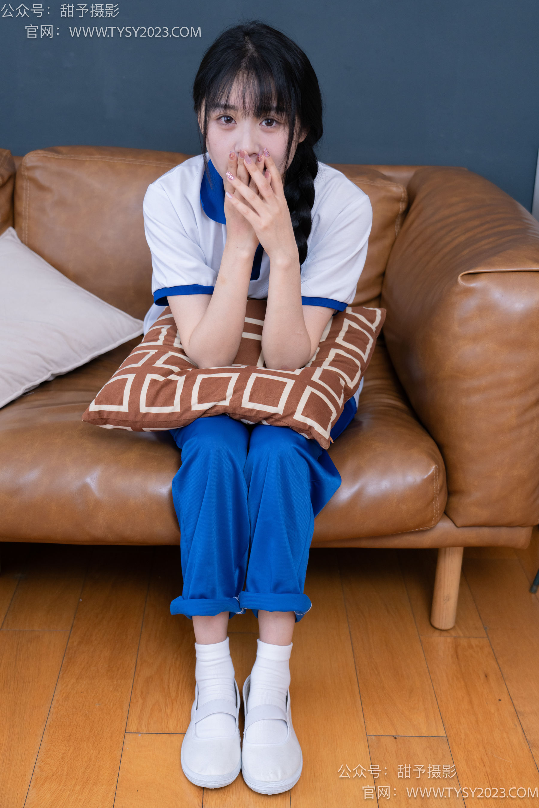 甜予摄影 No.091 澜澜 -校服、白布鞋、板鞋、白棉袜、短肉丝、裸足 - 图片03