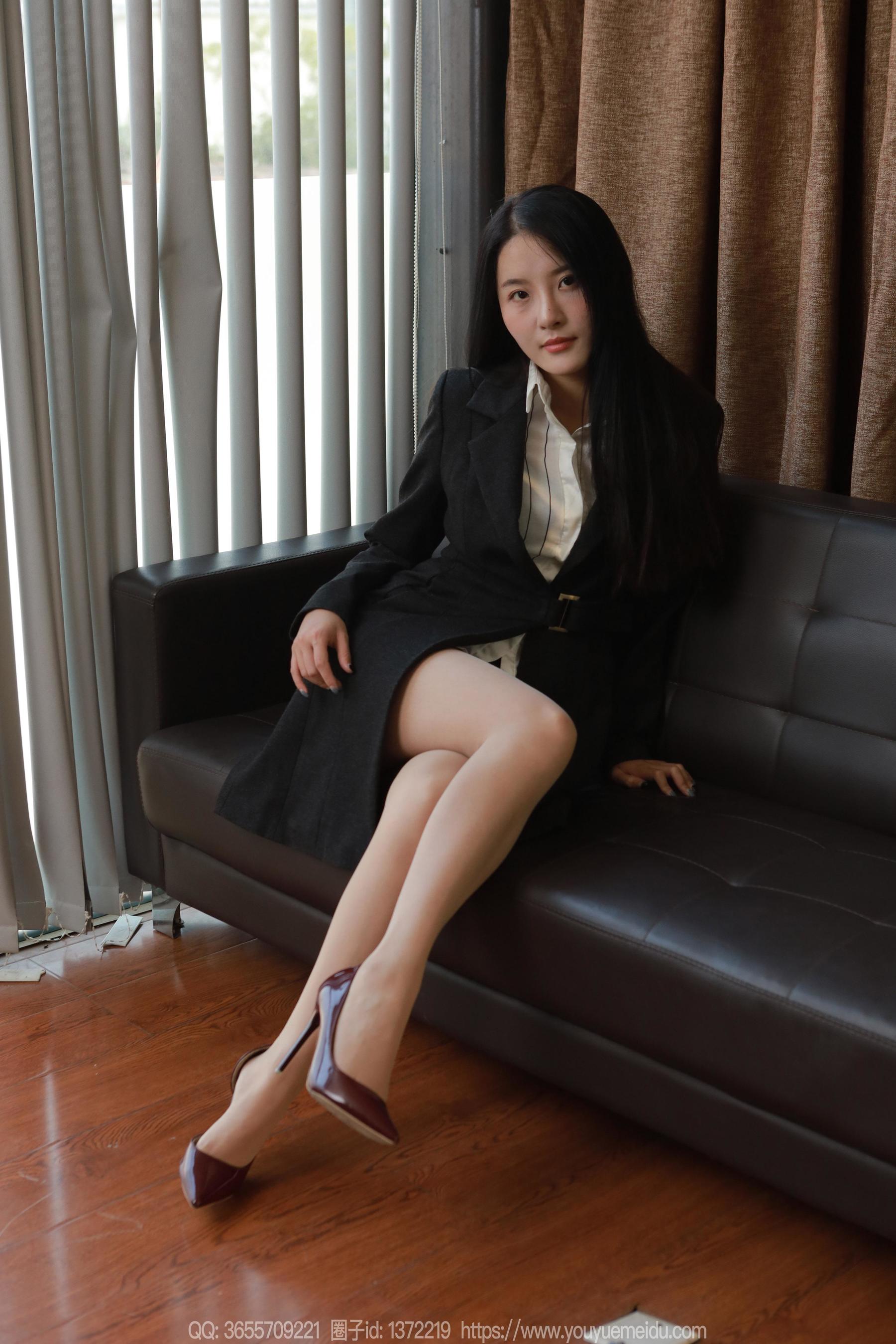 IESS异思趣向 - 模特： 婉萍 《蓝色指甲》