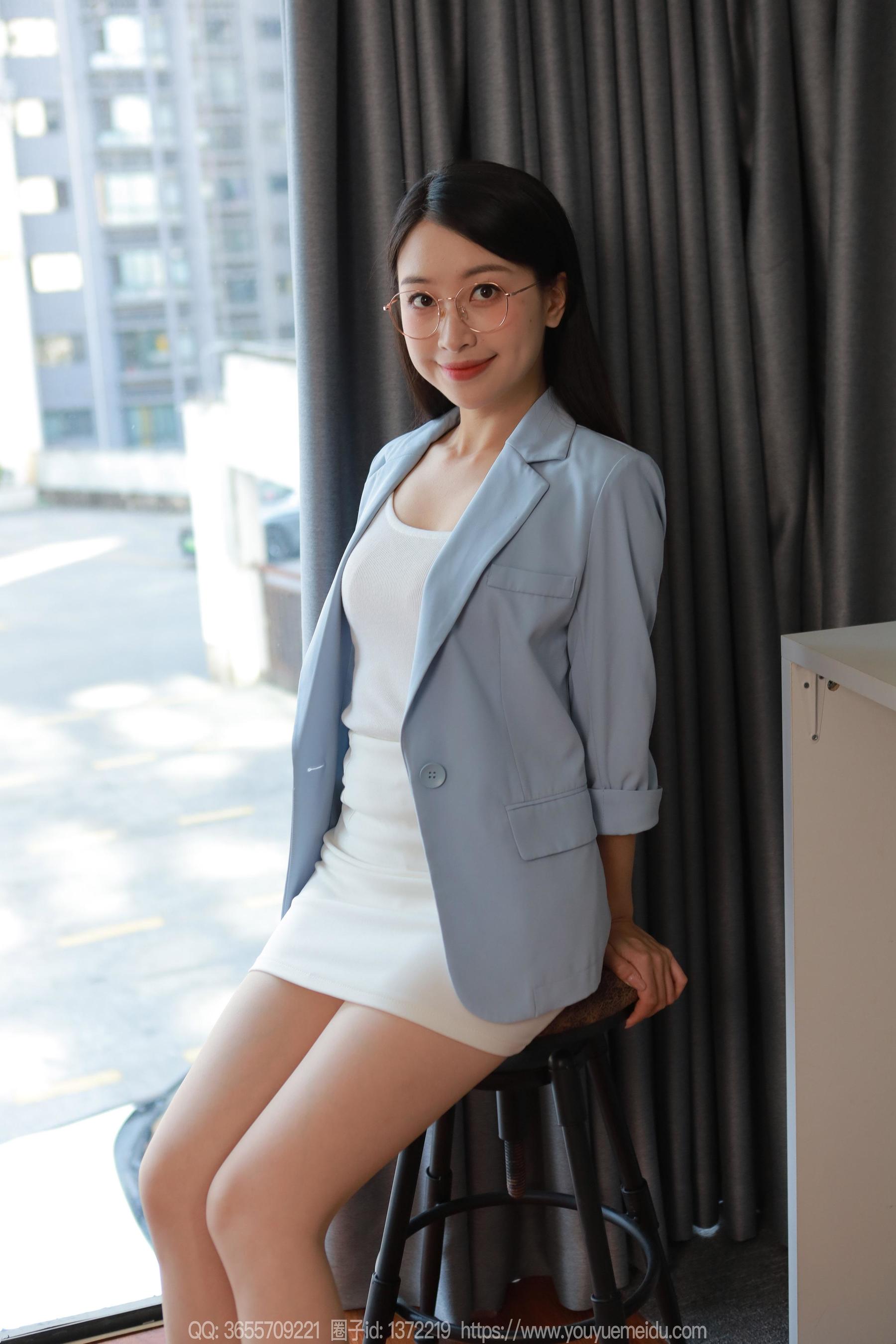 IESS异思趣向 - 模特： 小婕 《蓝色制服（上）》