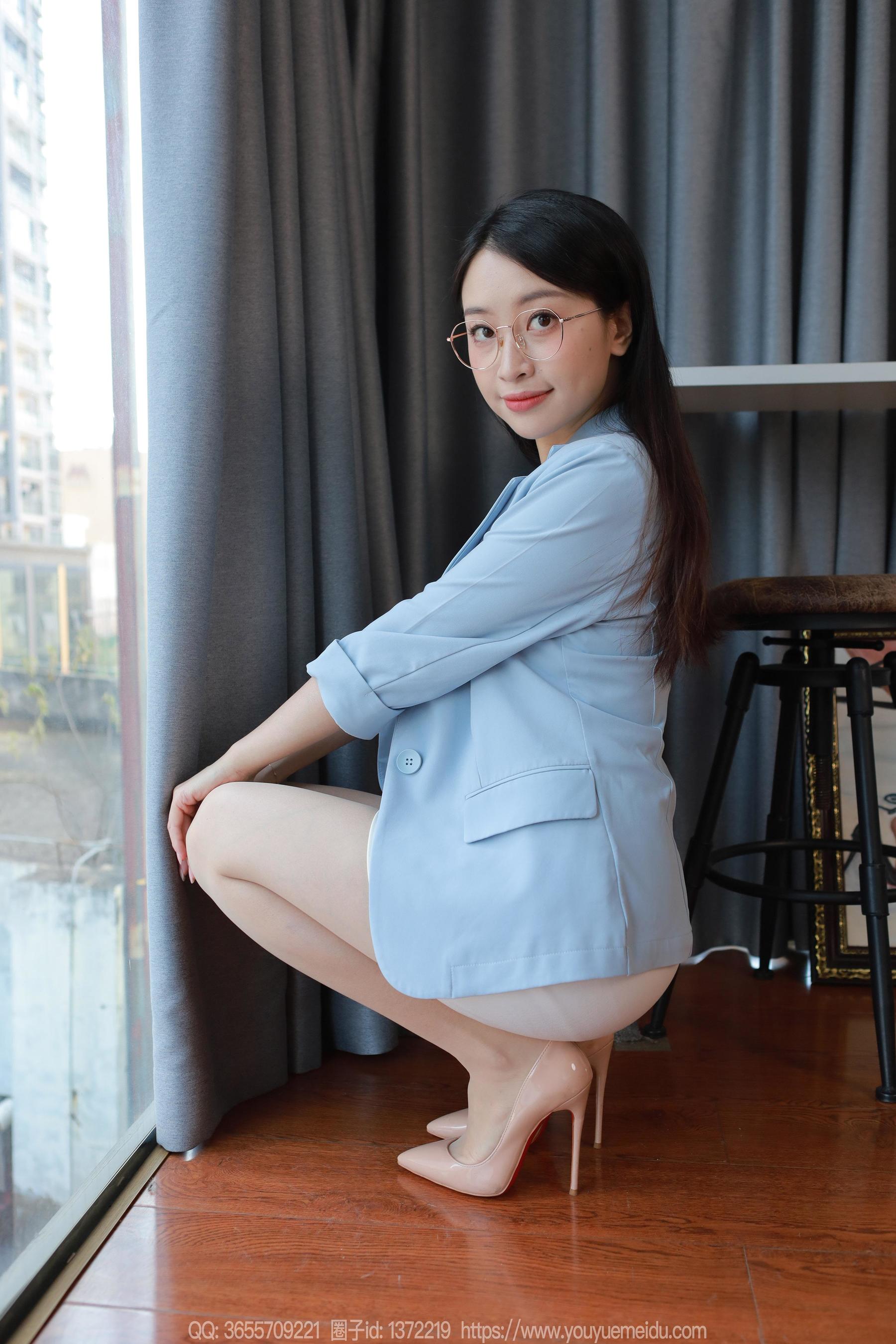 IESS异思趣向 - 模特： 小婕 《蓝色制服（下）》