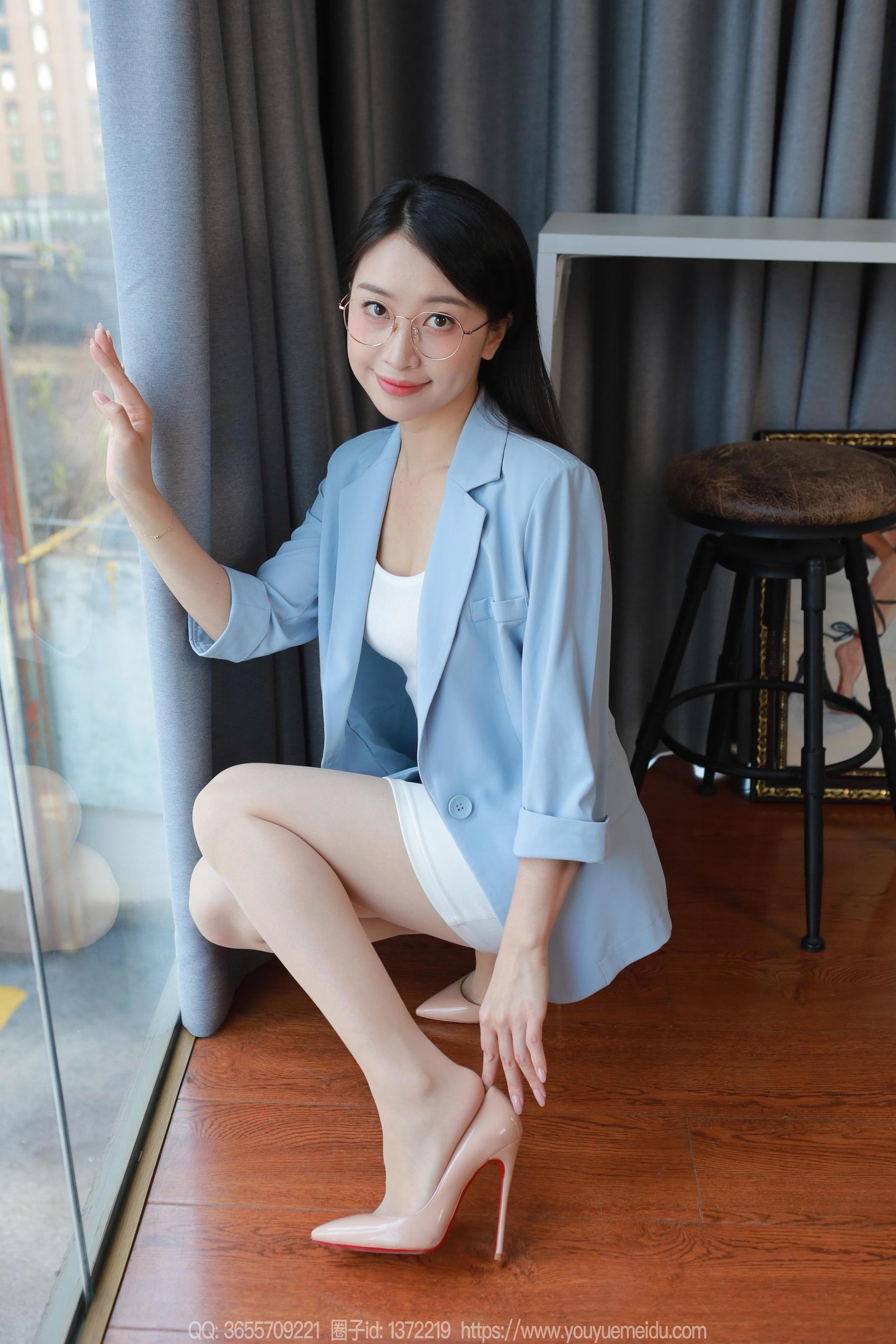 IESS异思趣向 - 模特： 小婕 《蓝色制服（下）》