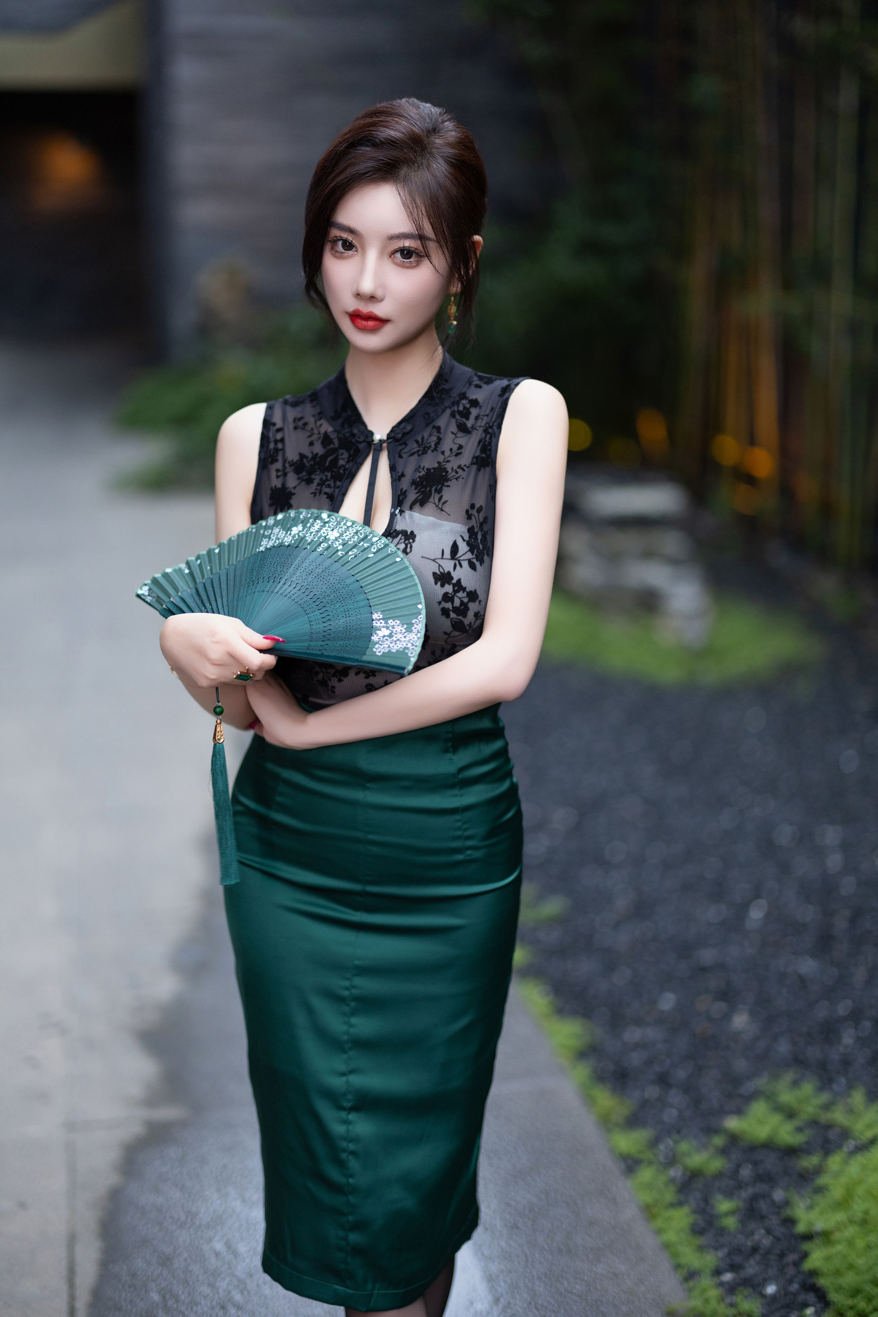 杨晨晨 - 绿色长裙