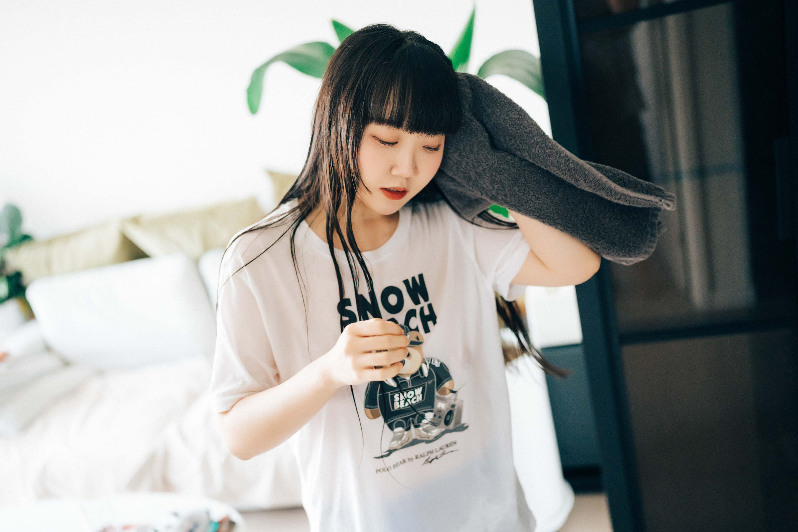 Haivia Doyeon - Sudden Visit