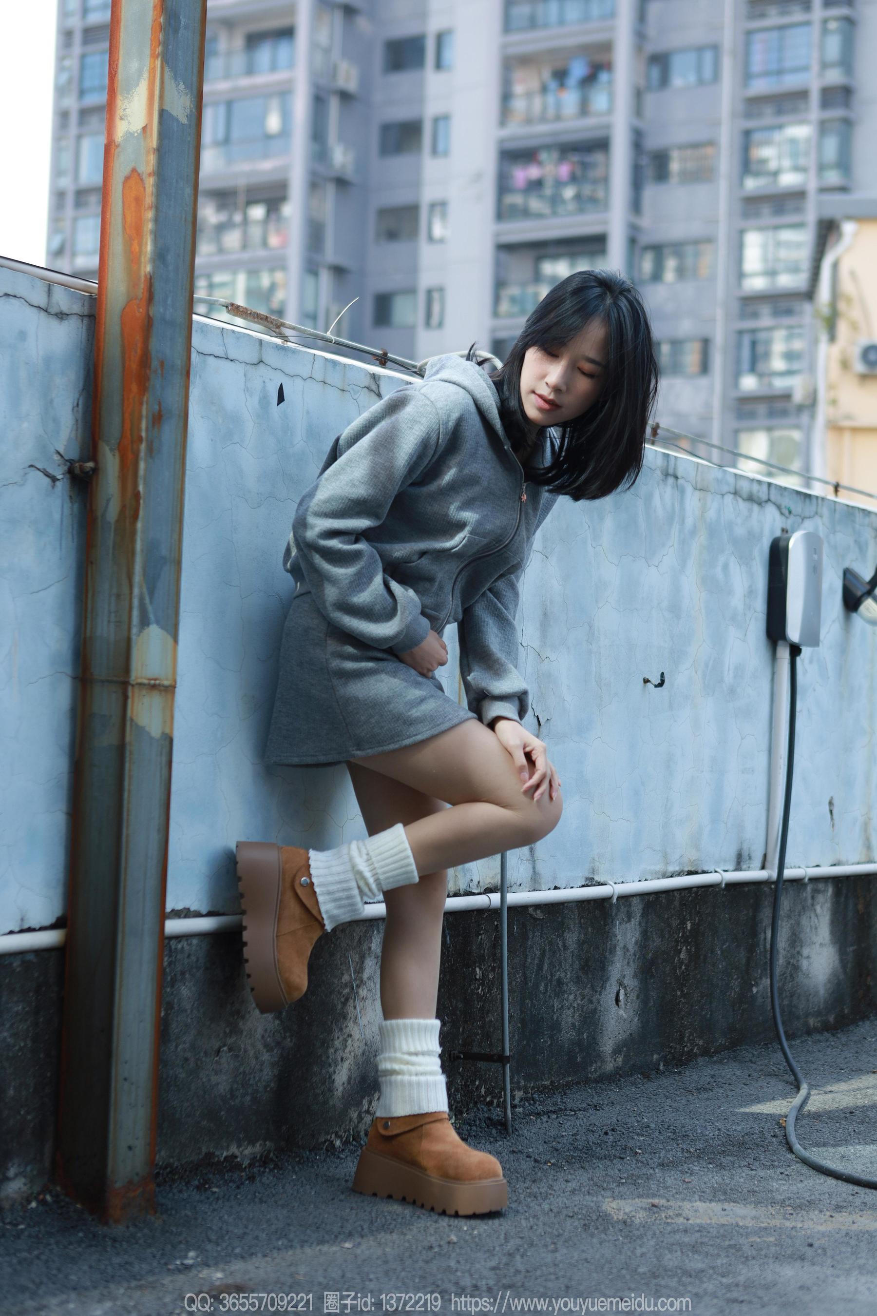 IESS异思趣向 - 模特： 美子 《堆堆袜（上）》
