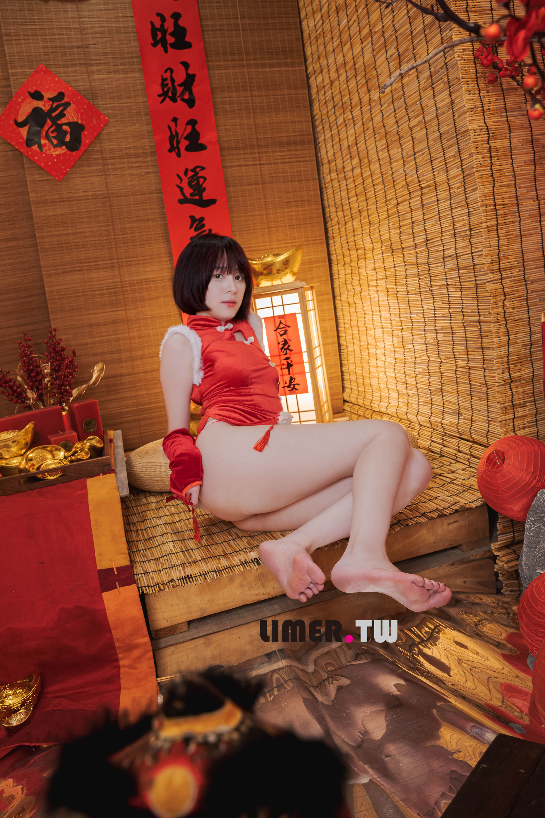 Limerence原创 No.094 Yua 新年特輯 裸足 拜年
