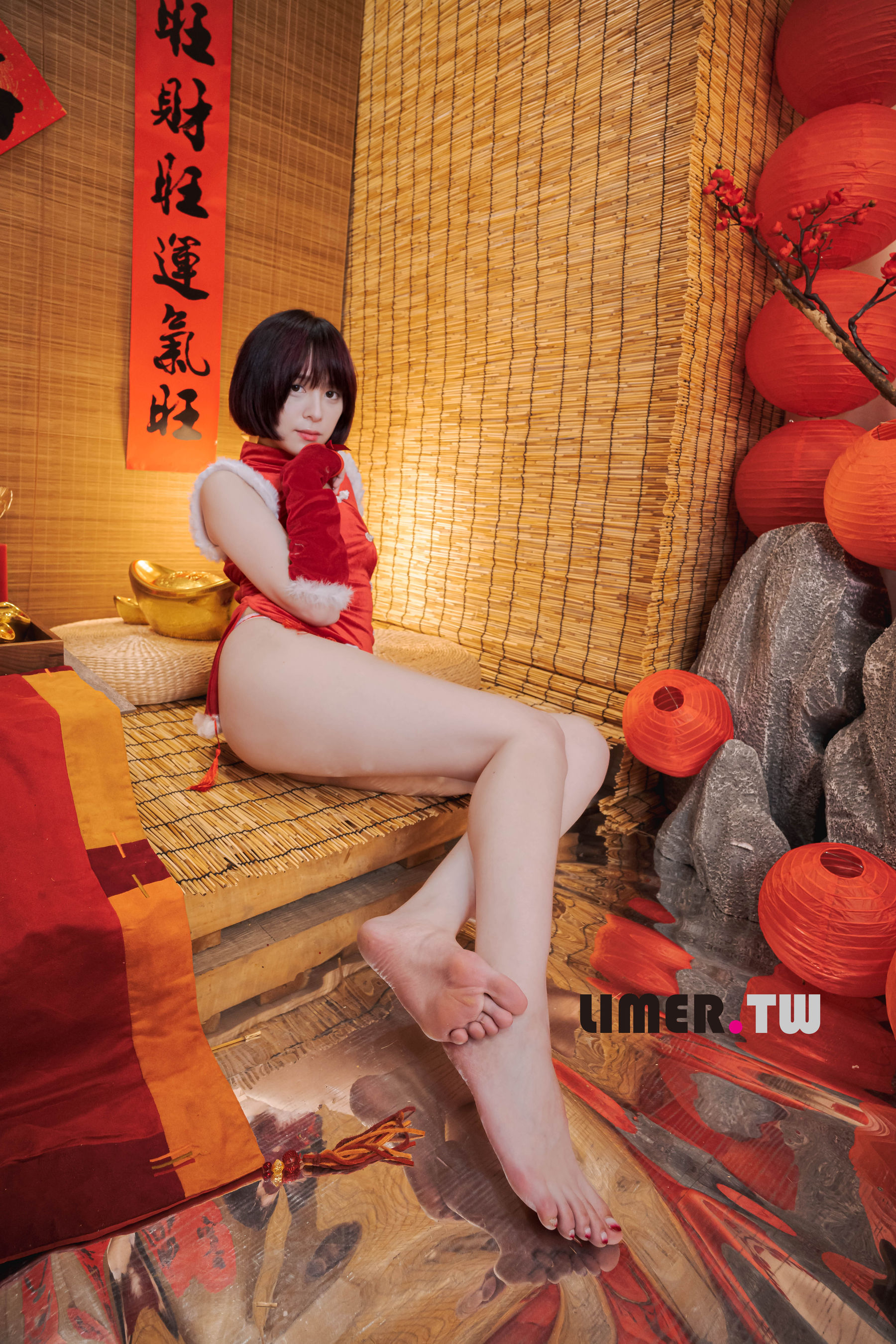 Limerence原创 No.094 Yua 新年特輯 裸足 拜年