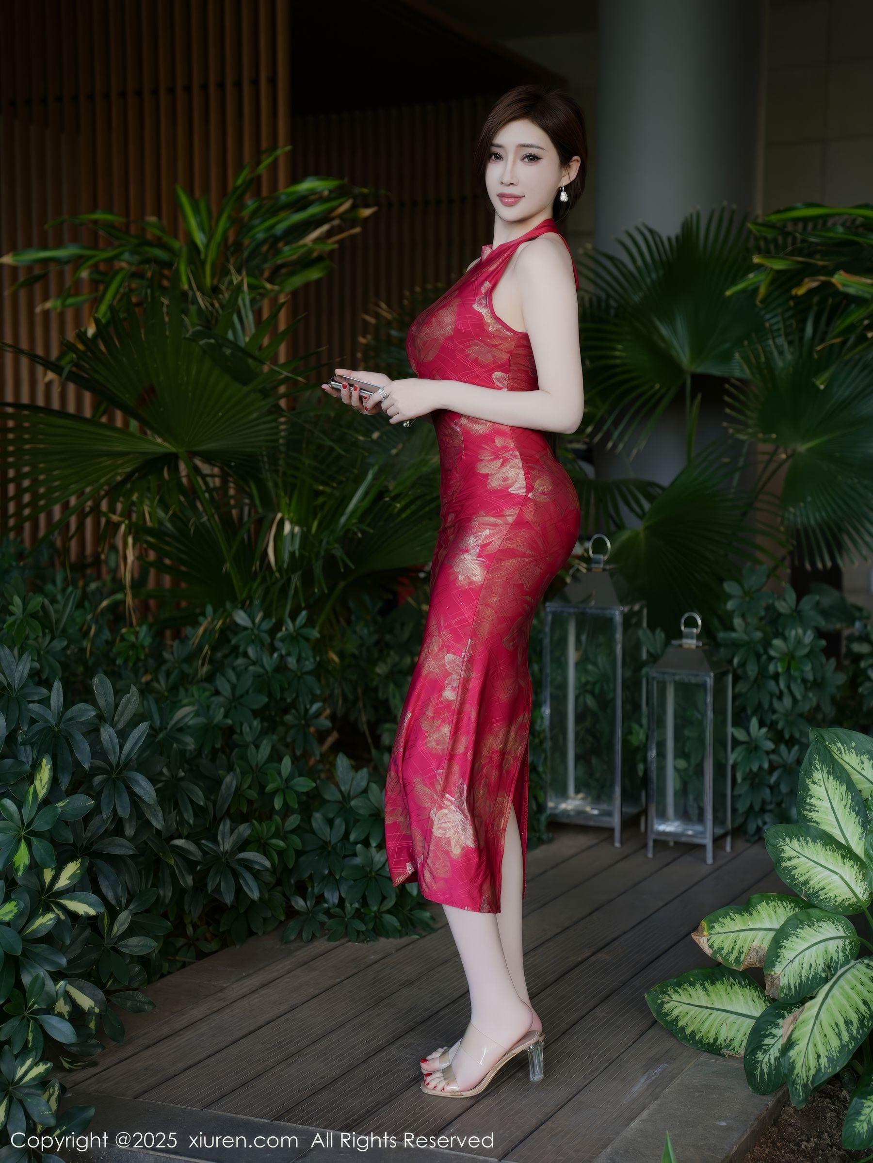 [秀人XiuRen] 2025.02.05 No.9837 Carol周妍希X