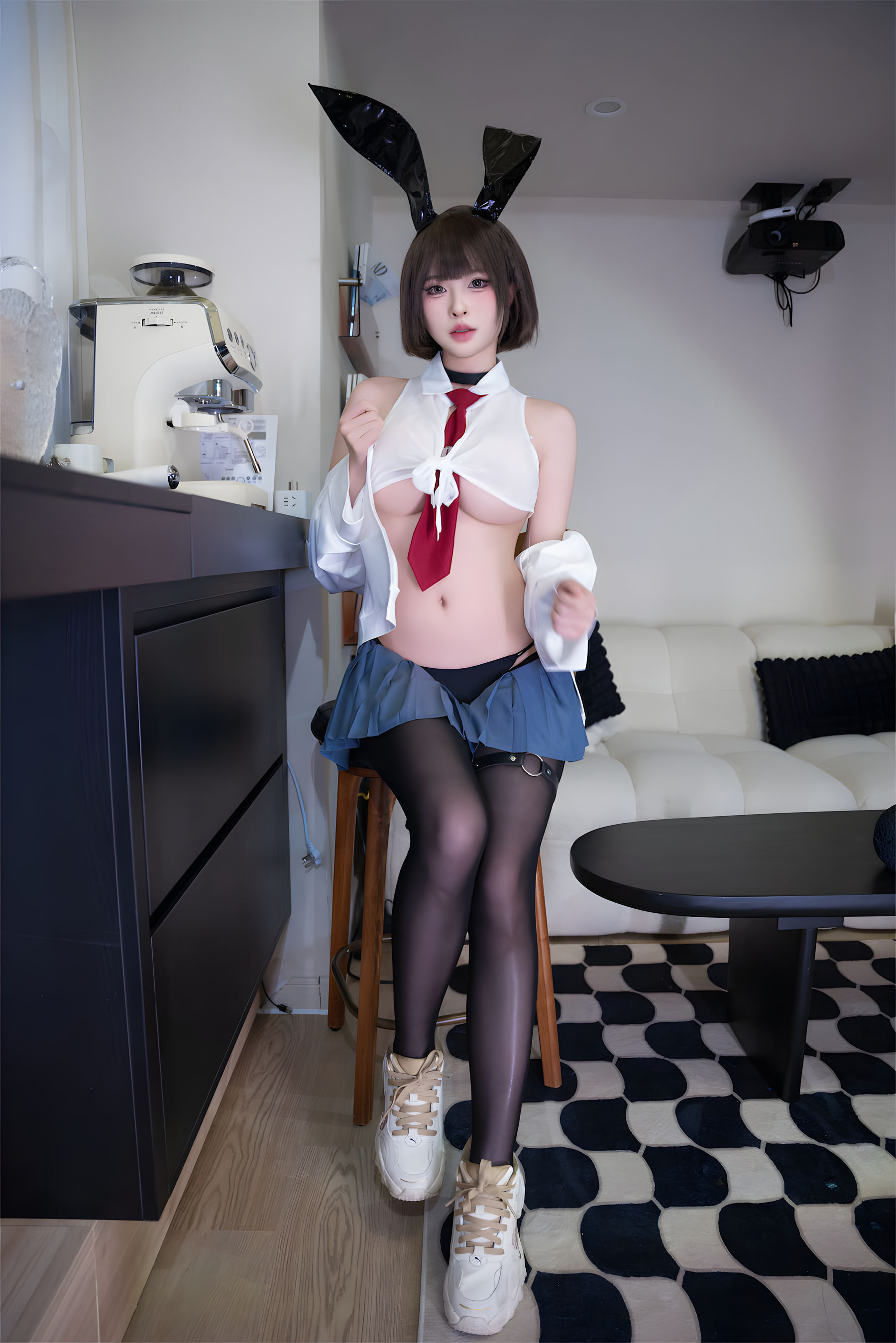 尤物清水由乃 - JK兔女郎