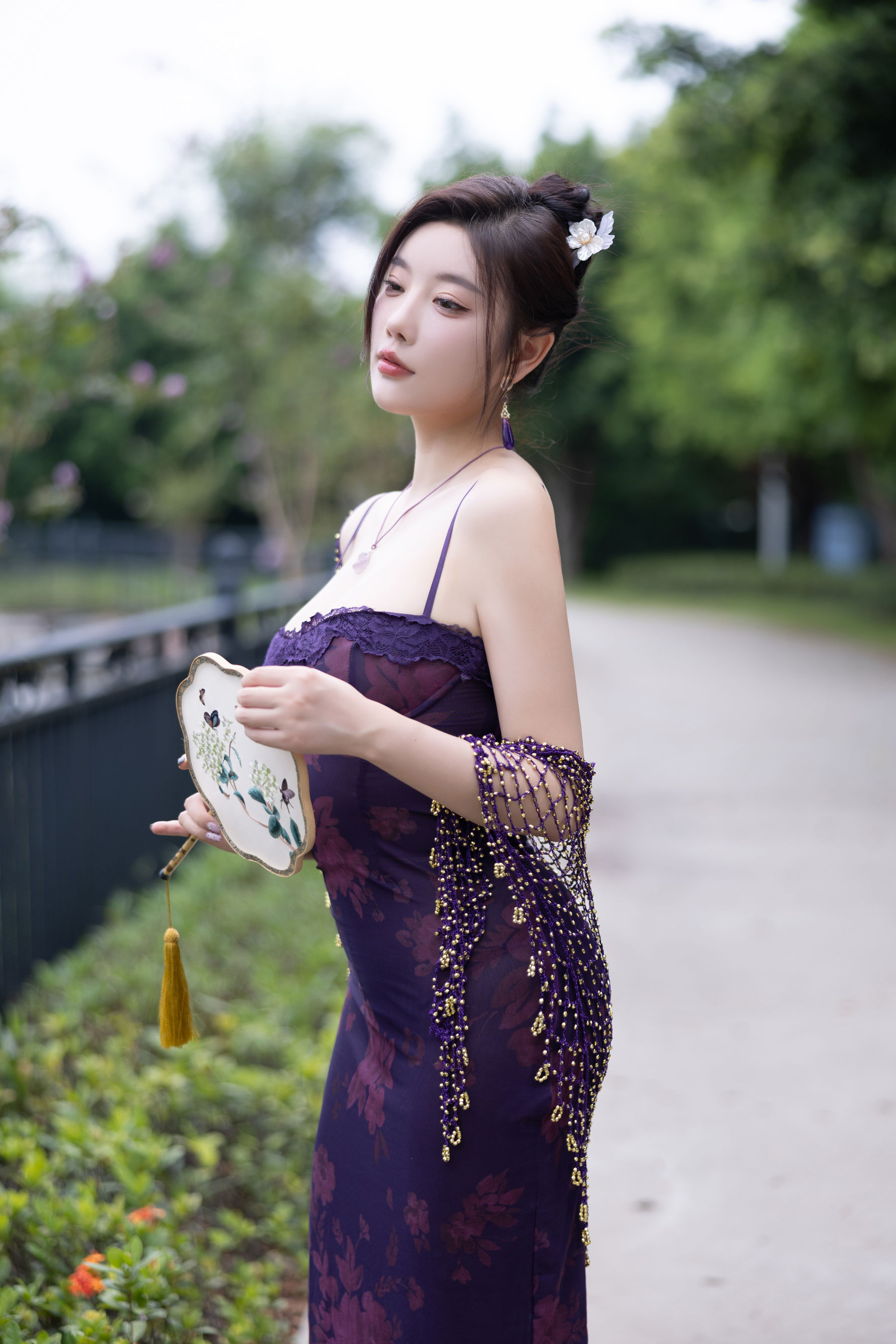 杨晨晨 - 性感连衣裙