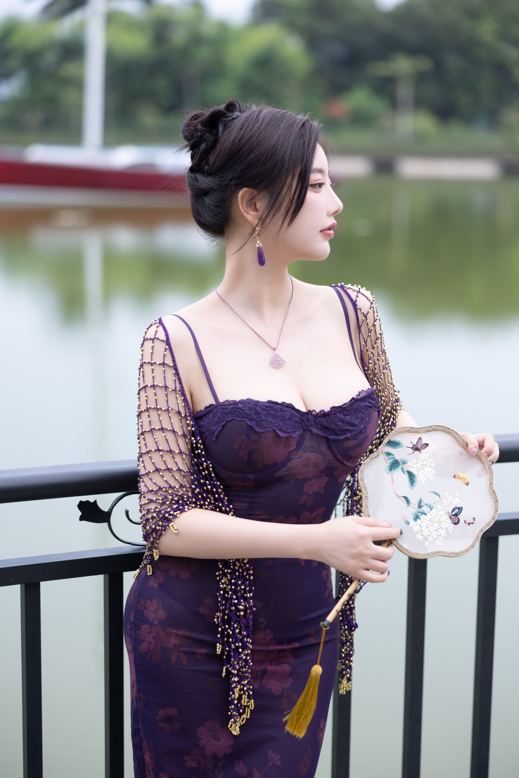杨晨晨 - 性感连衣裙