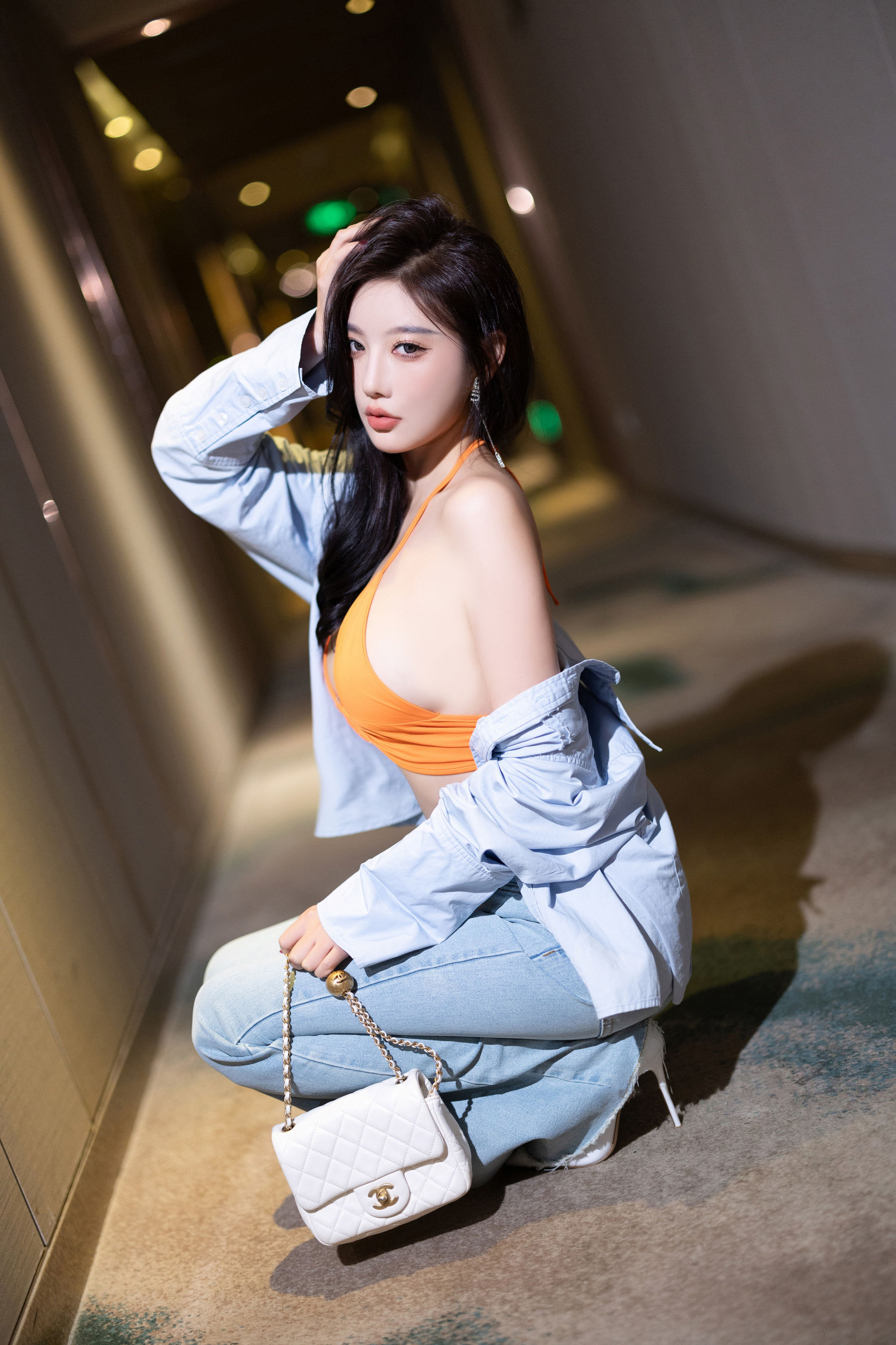杨晨晨 - 蓝色牛仔裤