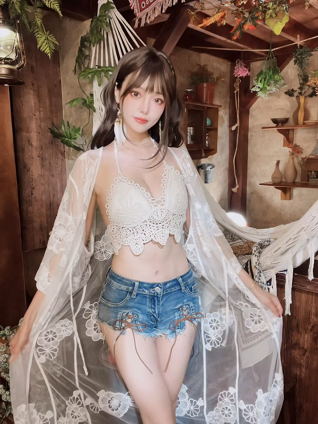 Ely_eee (ElyEE子) - Secret Treehouse Escape