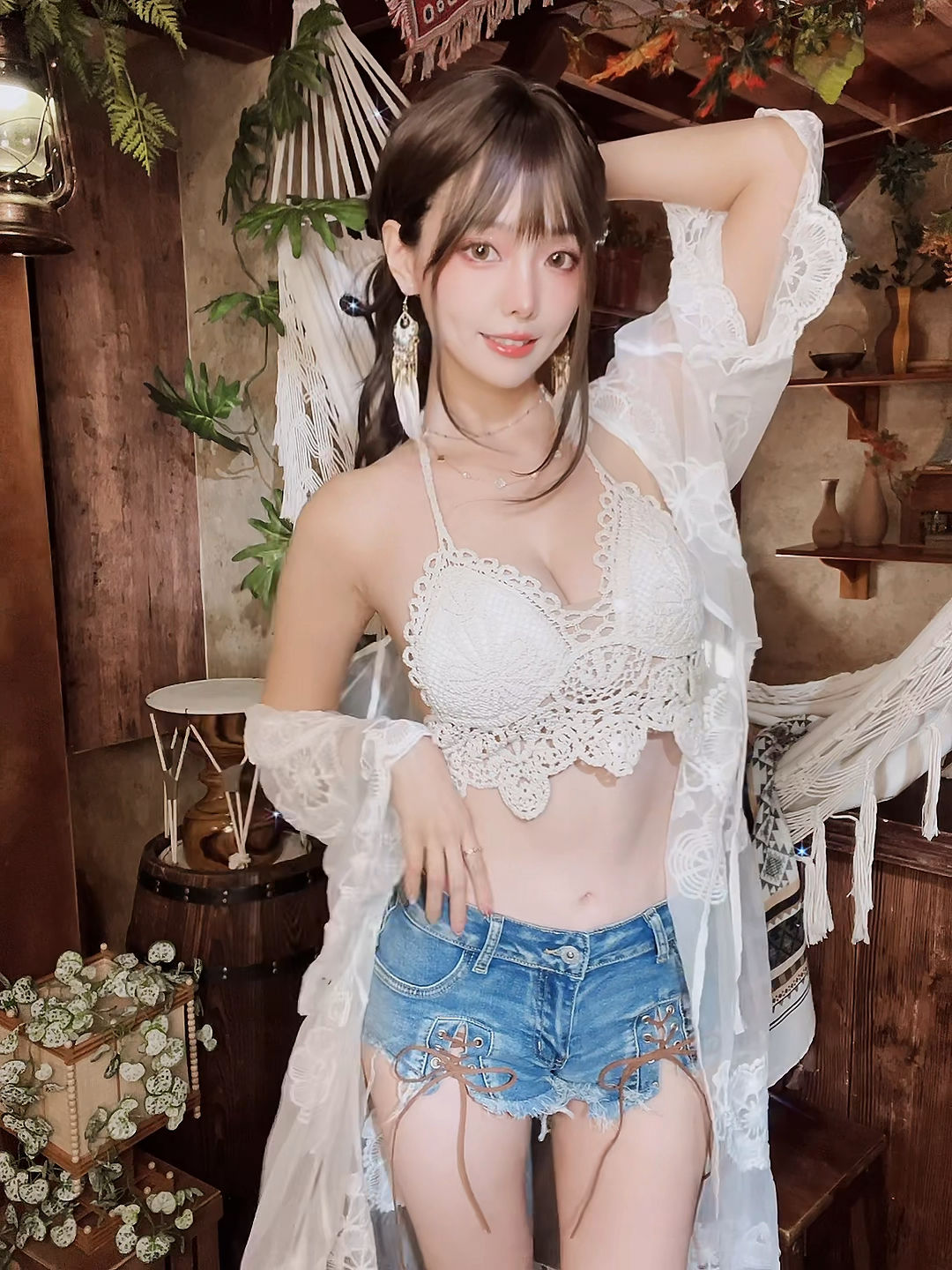 Ely_eee (ElyEE子) - Secret Treehouse Escape