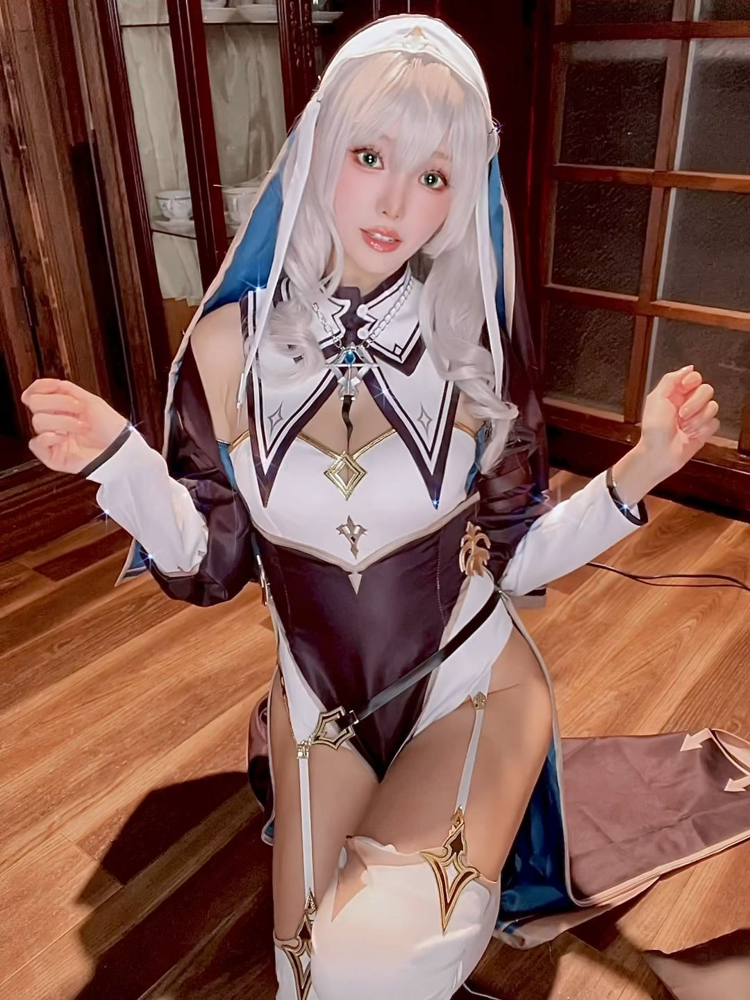 Ely_eee (ElyEE子) - Shirogane noel~Nun
