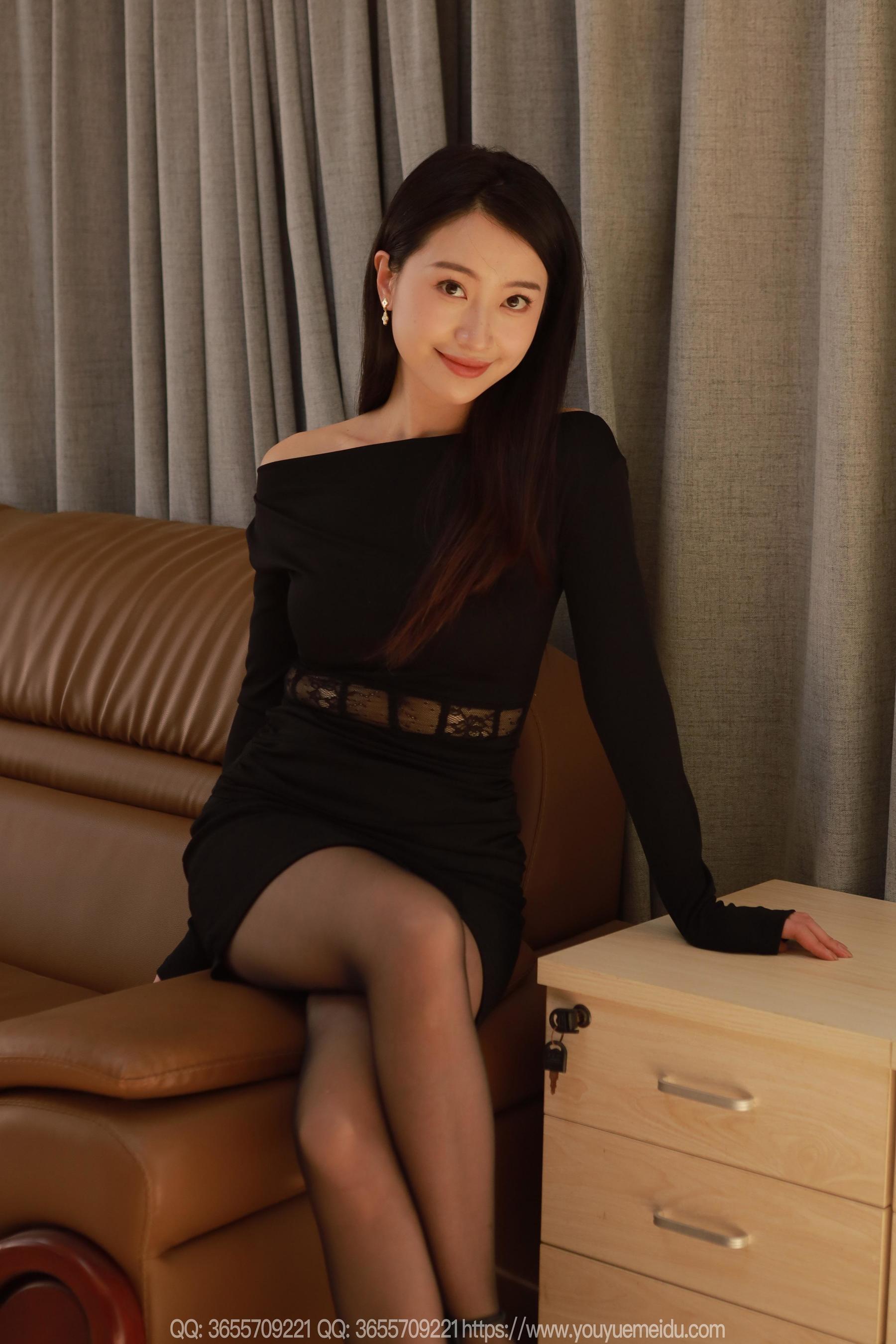IESS异思趣向 - 模特： 小婕 《迷人黑玫瑰》