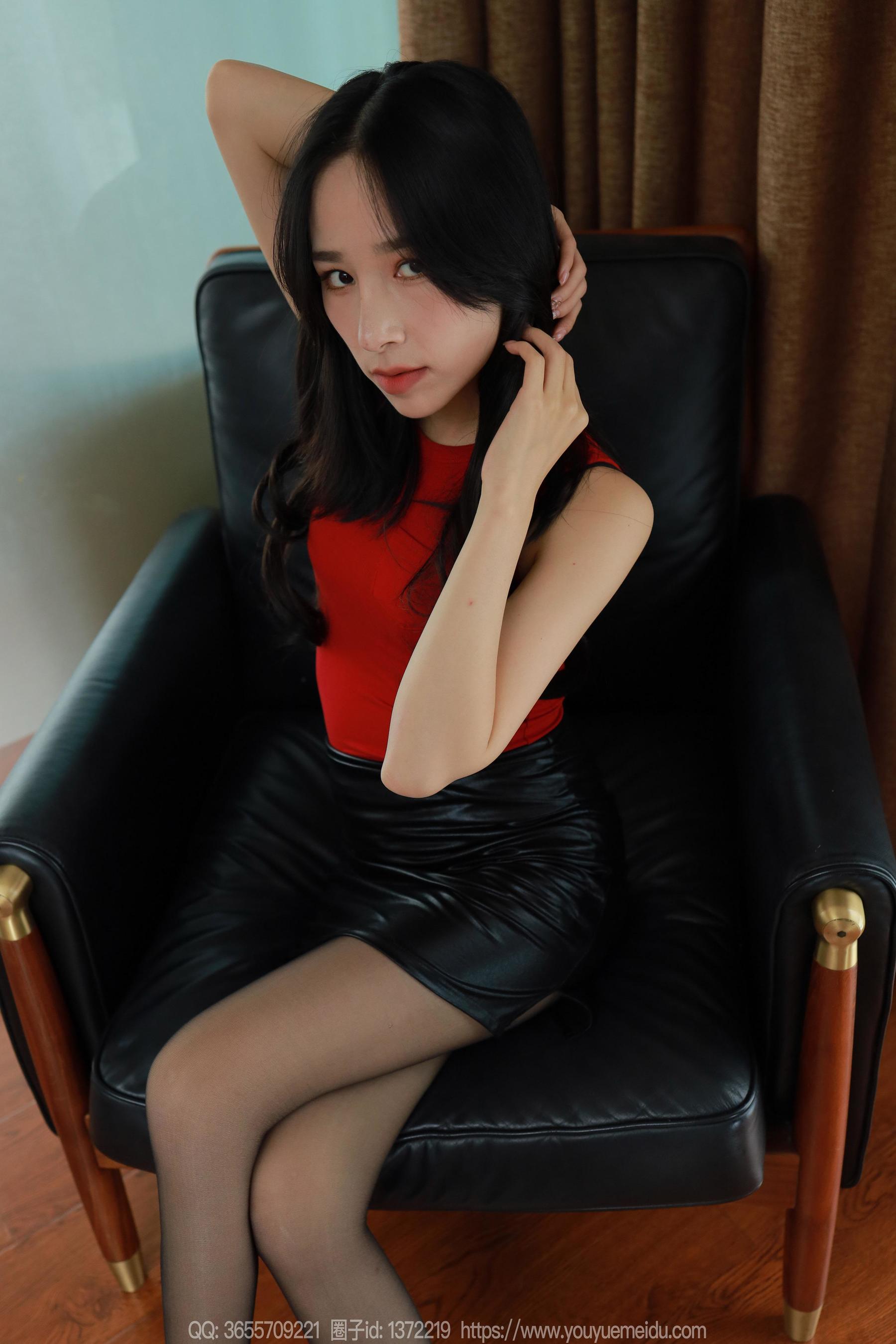 IESS异思趣向 - 模特： 美子 《红衣黑裙》 - 图片04