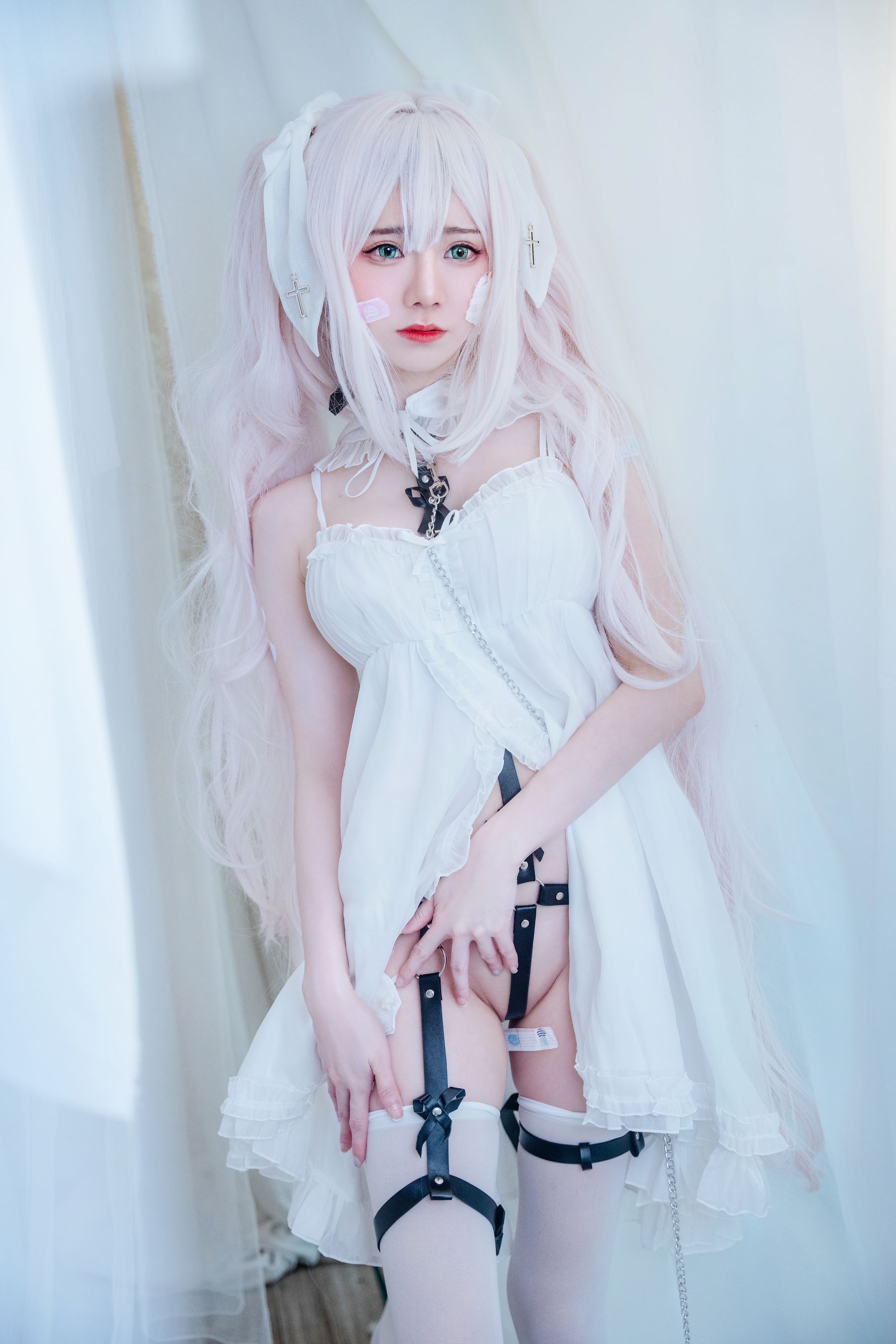 Sally Dorasnow - Hatsune - 图片09