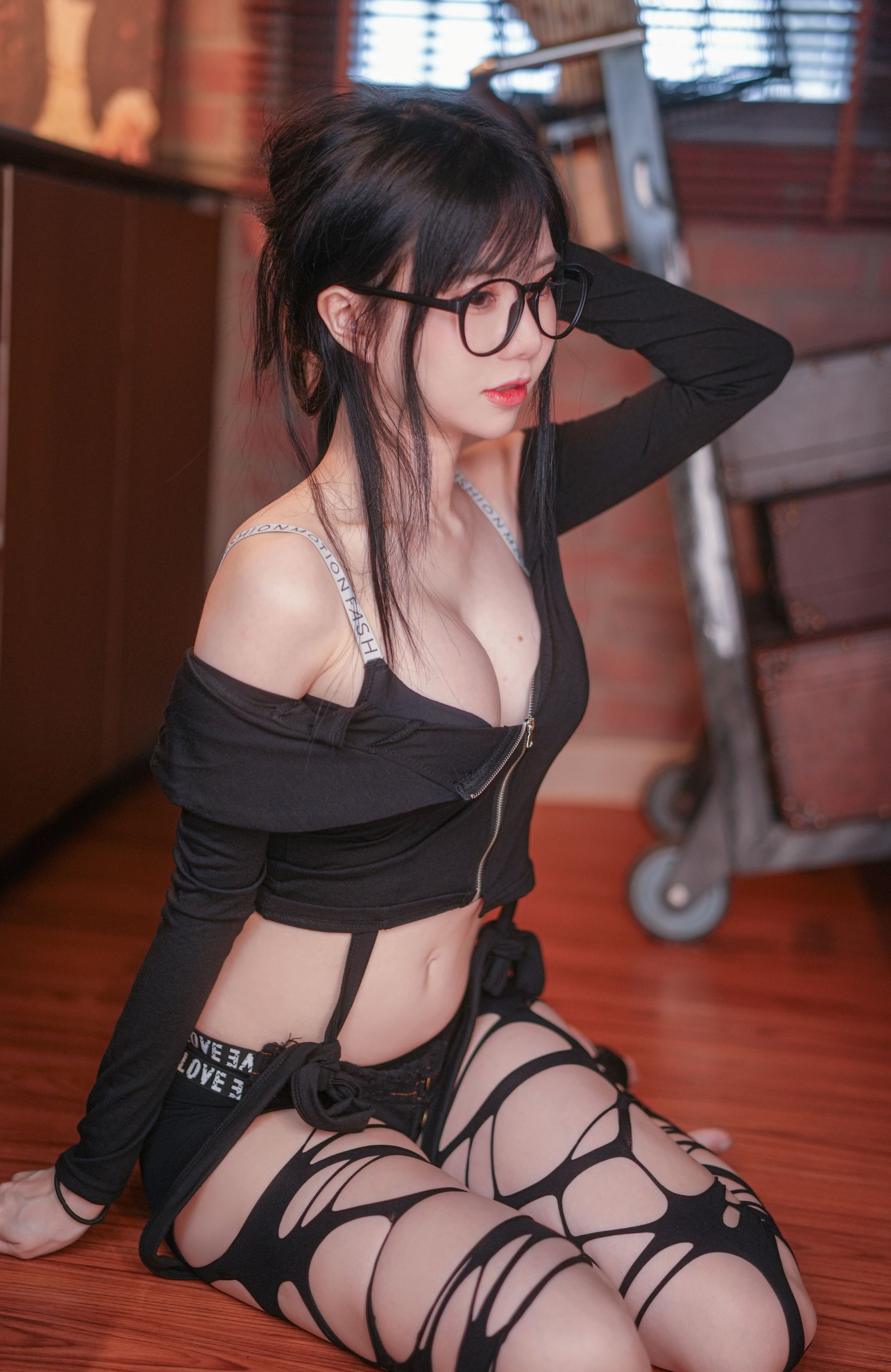 Sally Dorasnow - RAINY LAUNDRY DAY - 图片08