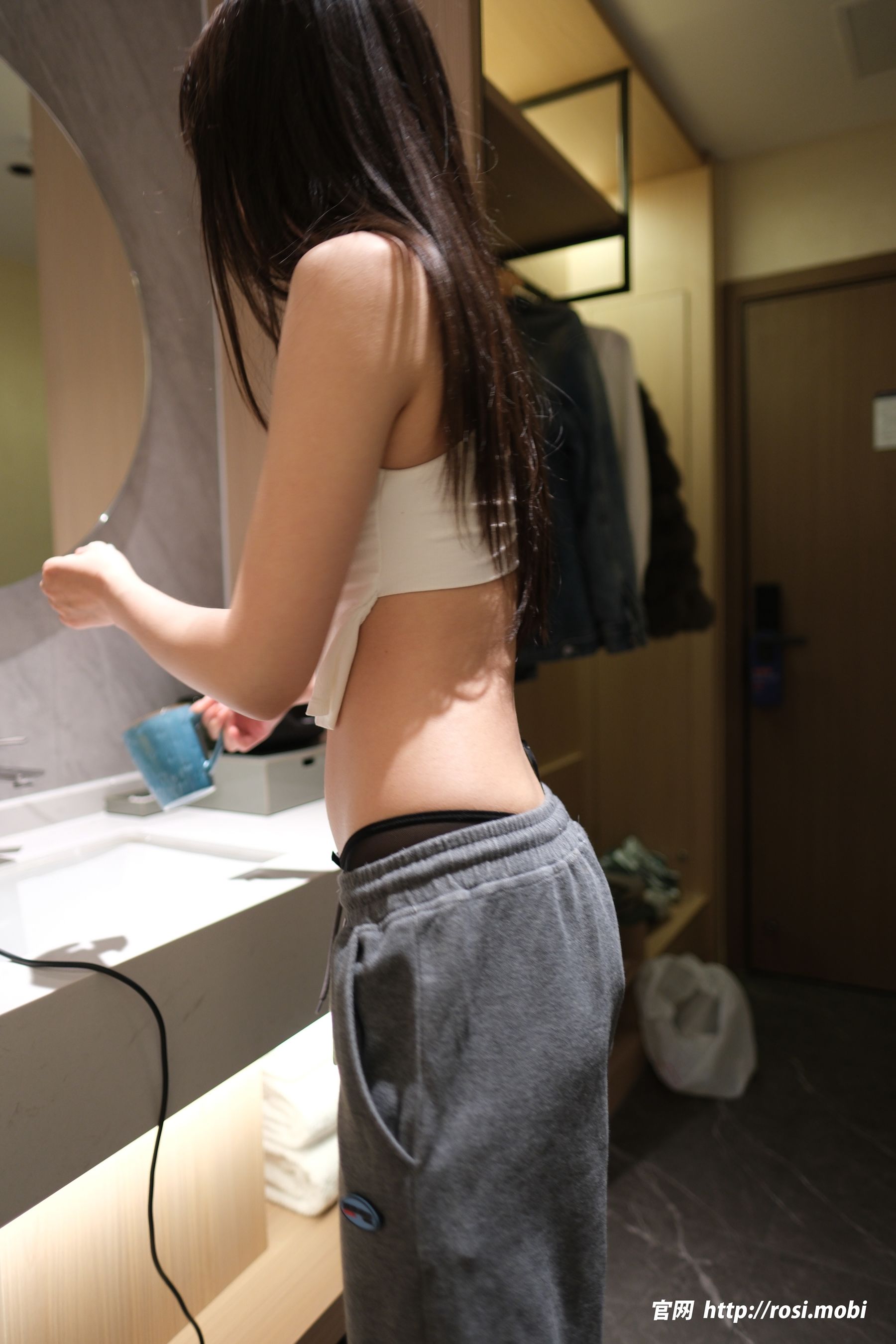 [ROSI写真] 2025.05.14 NO.4909