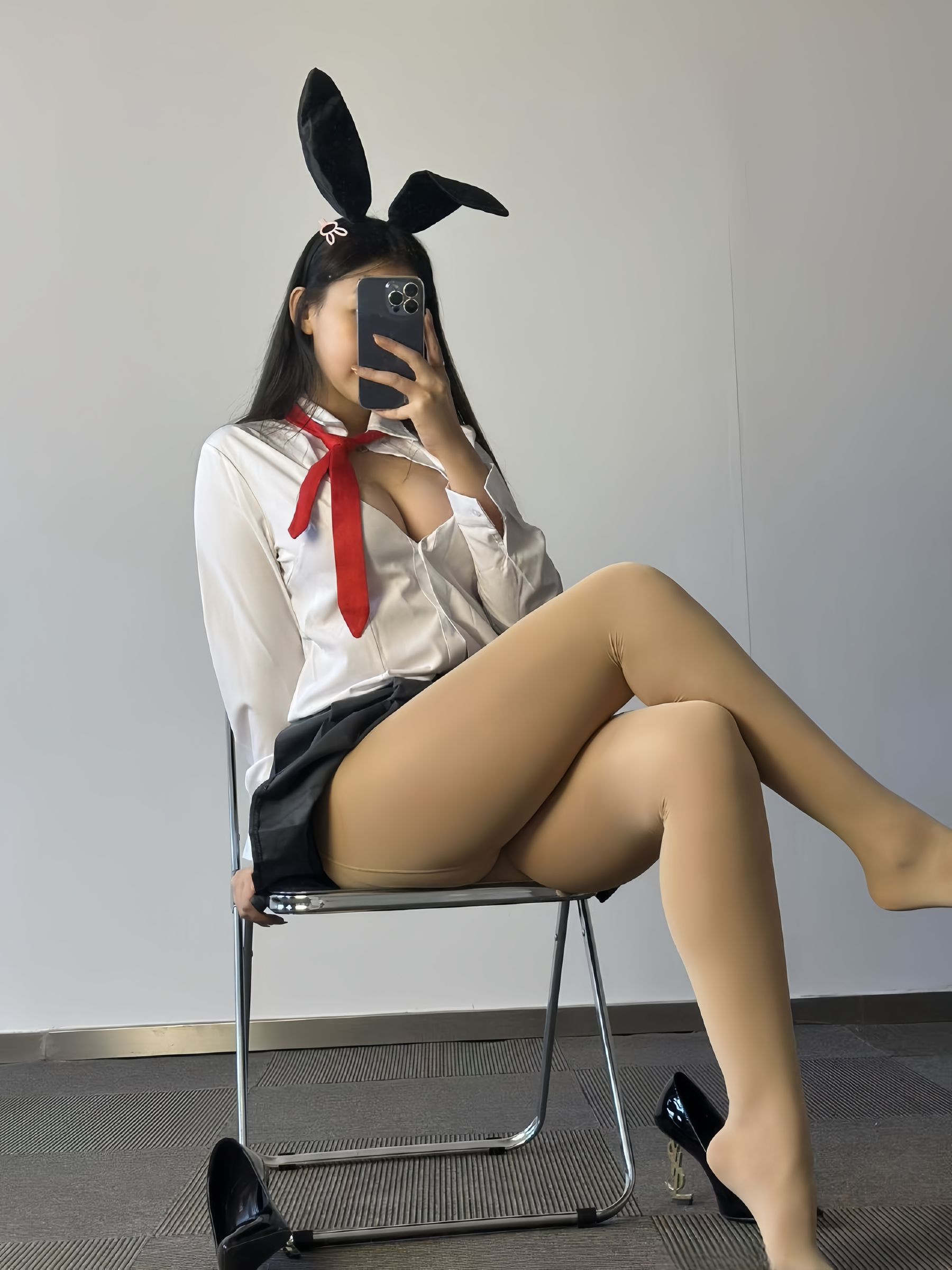 丝足美腿博主美邵女Baby - 兔女郎学姐性感肉丝 - 图片07