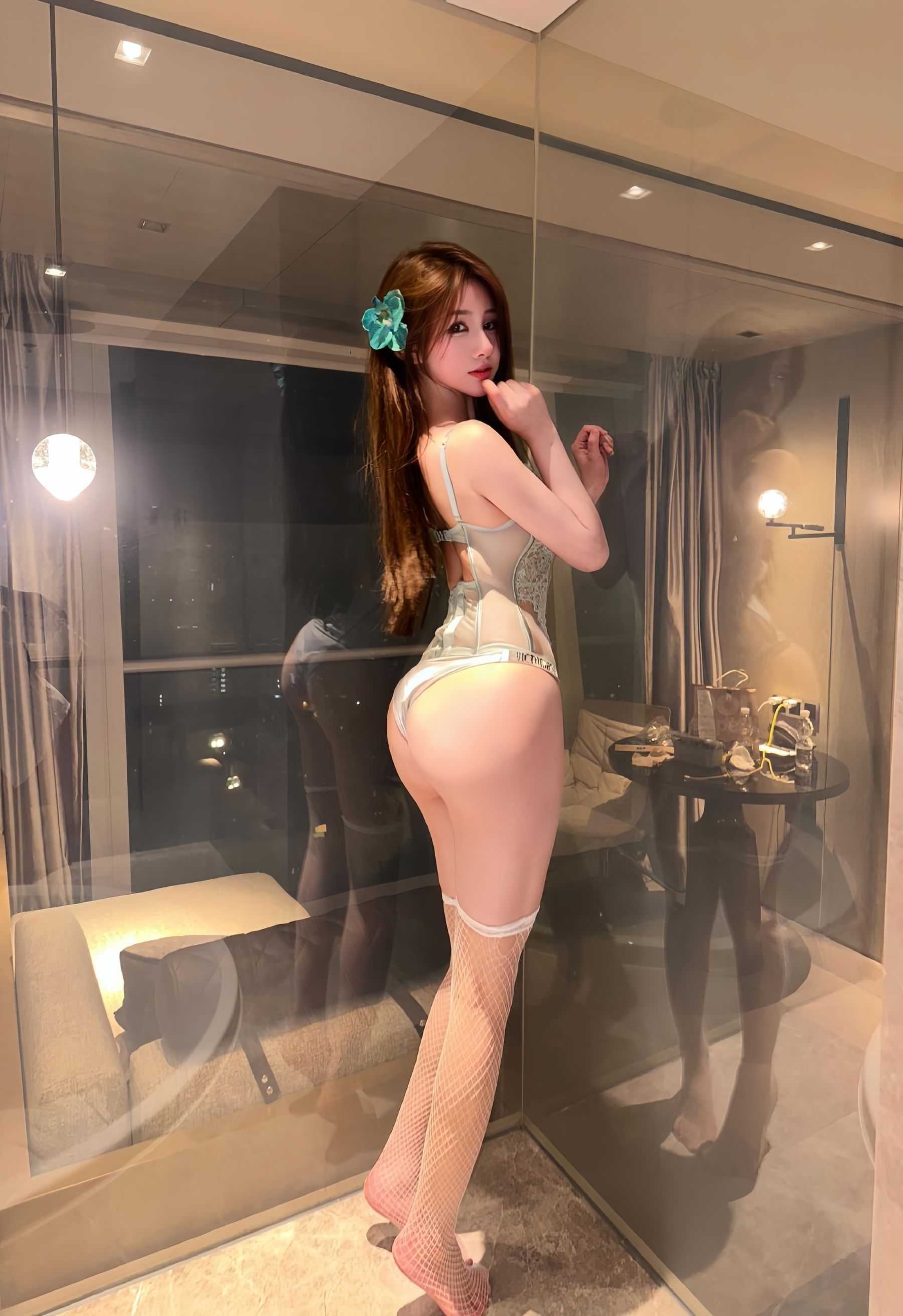 奔跑的晶骡儿 - 性感情趣蕾丝