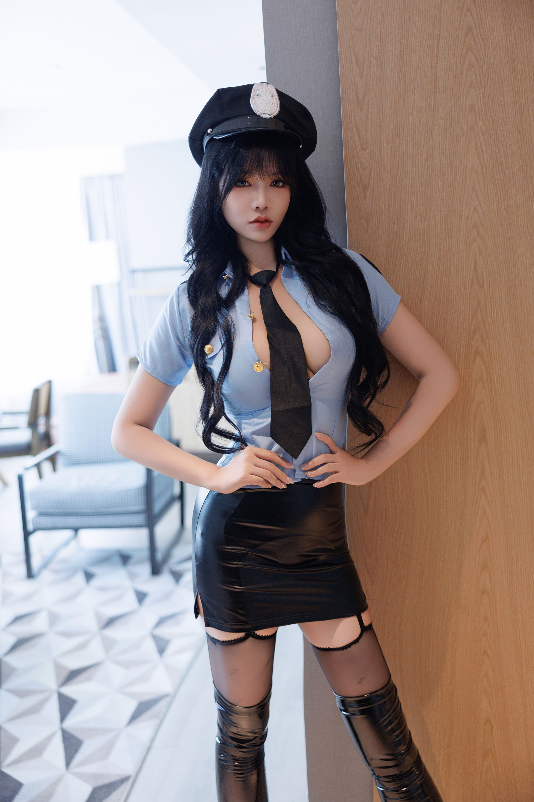 娜比 - 蓝色制服