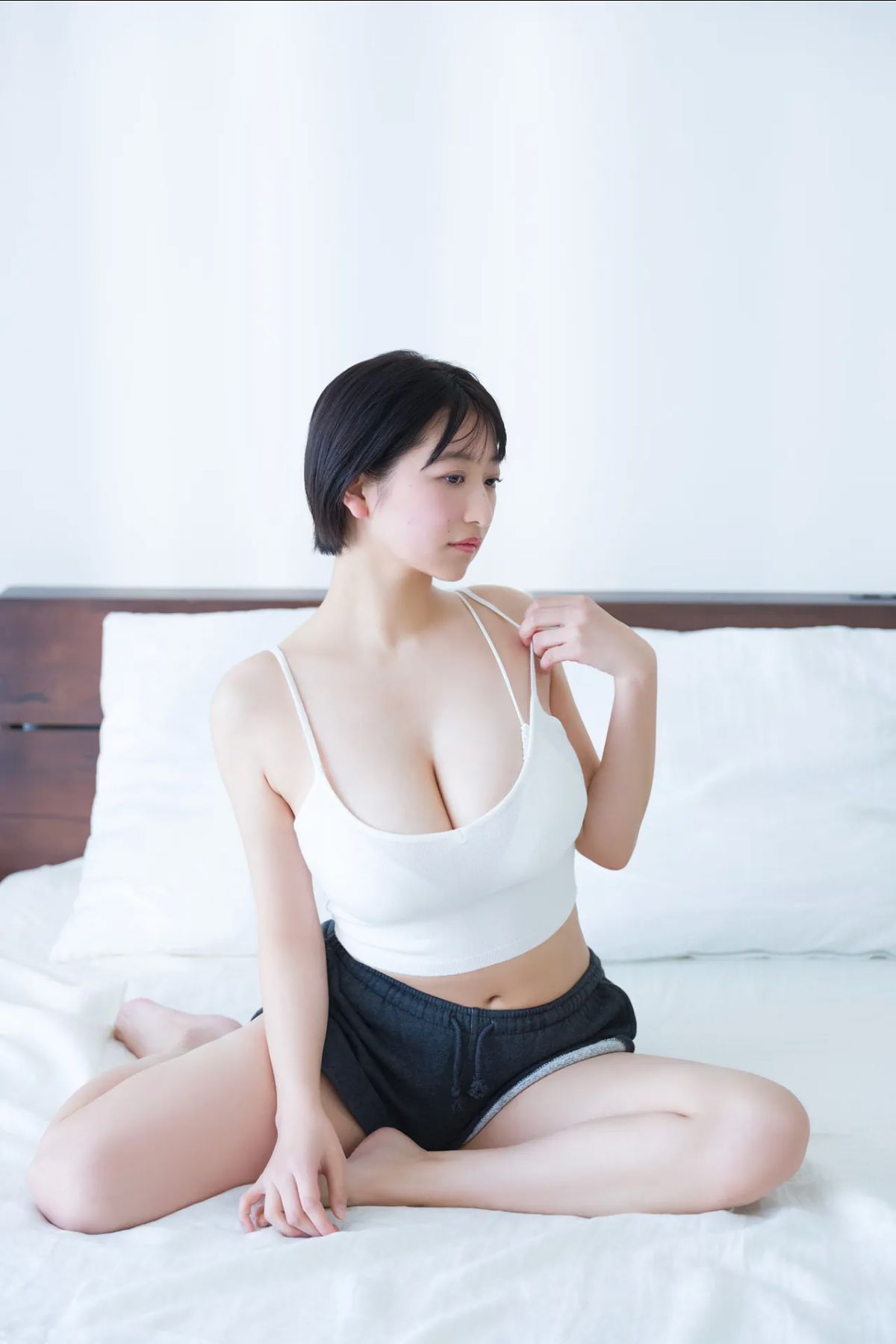 榎原依那 - ファースト インパクト