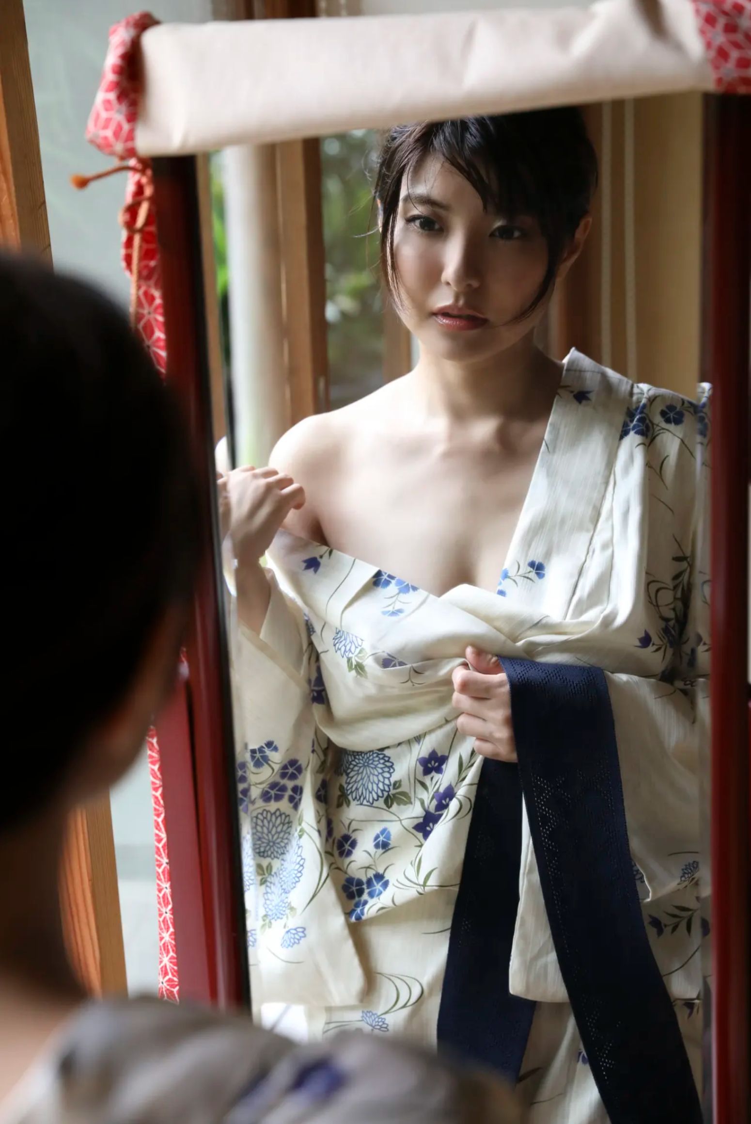 花井美理 - 解禁 Ｈカップ裸身 vol.2
