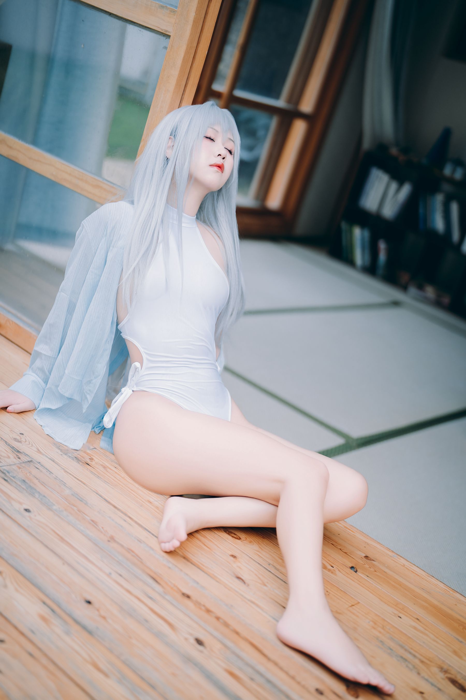 阳光美少女萌芽儿o0 - 白泳装