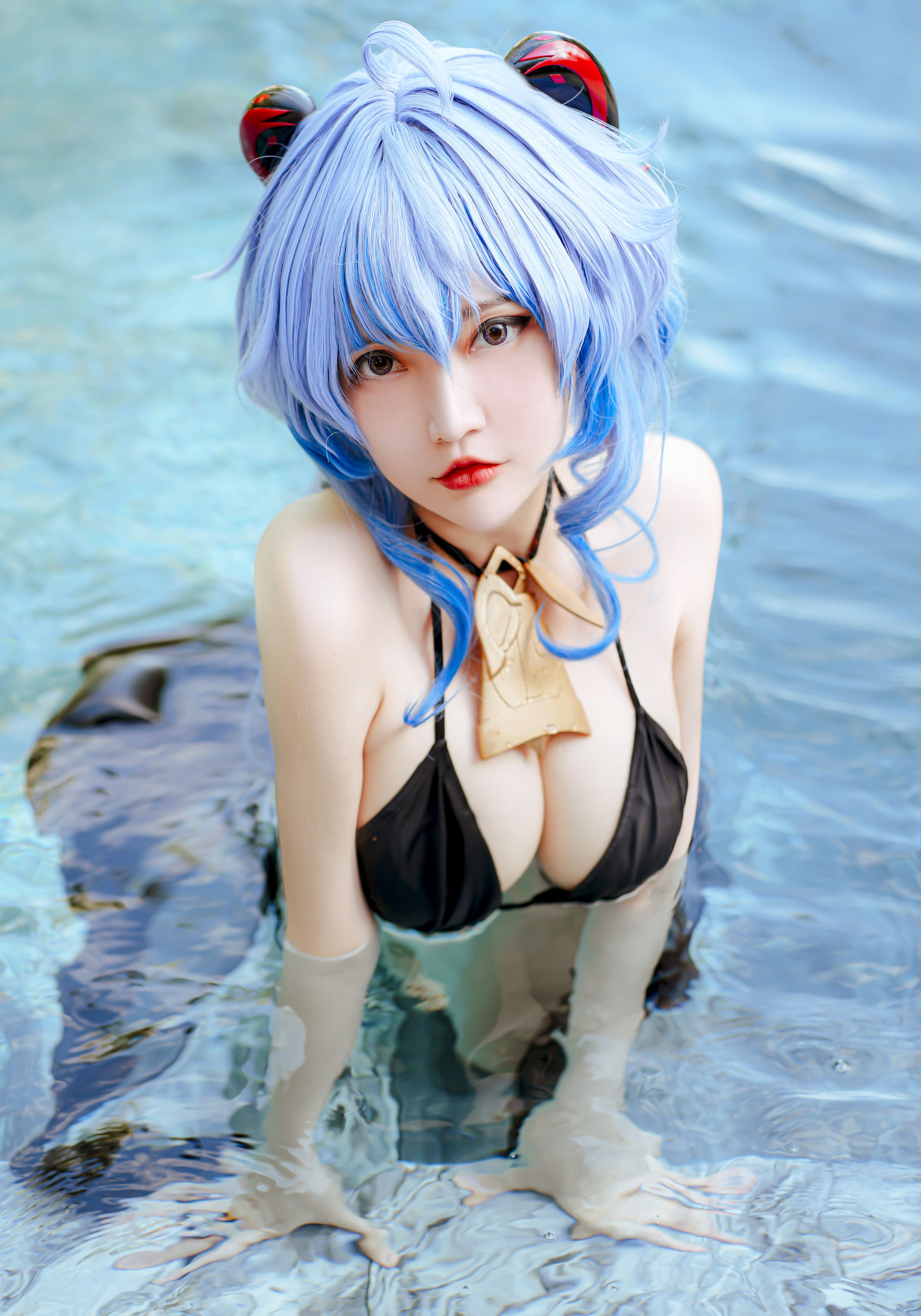 Coser小姐姐Potato Godzilla - Ganyu Bikini - 图片09