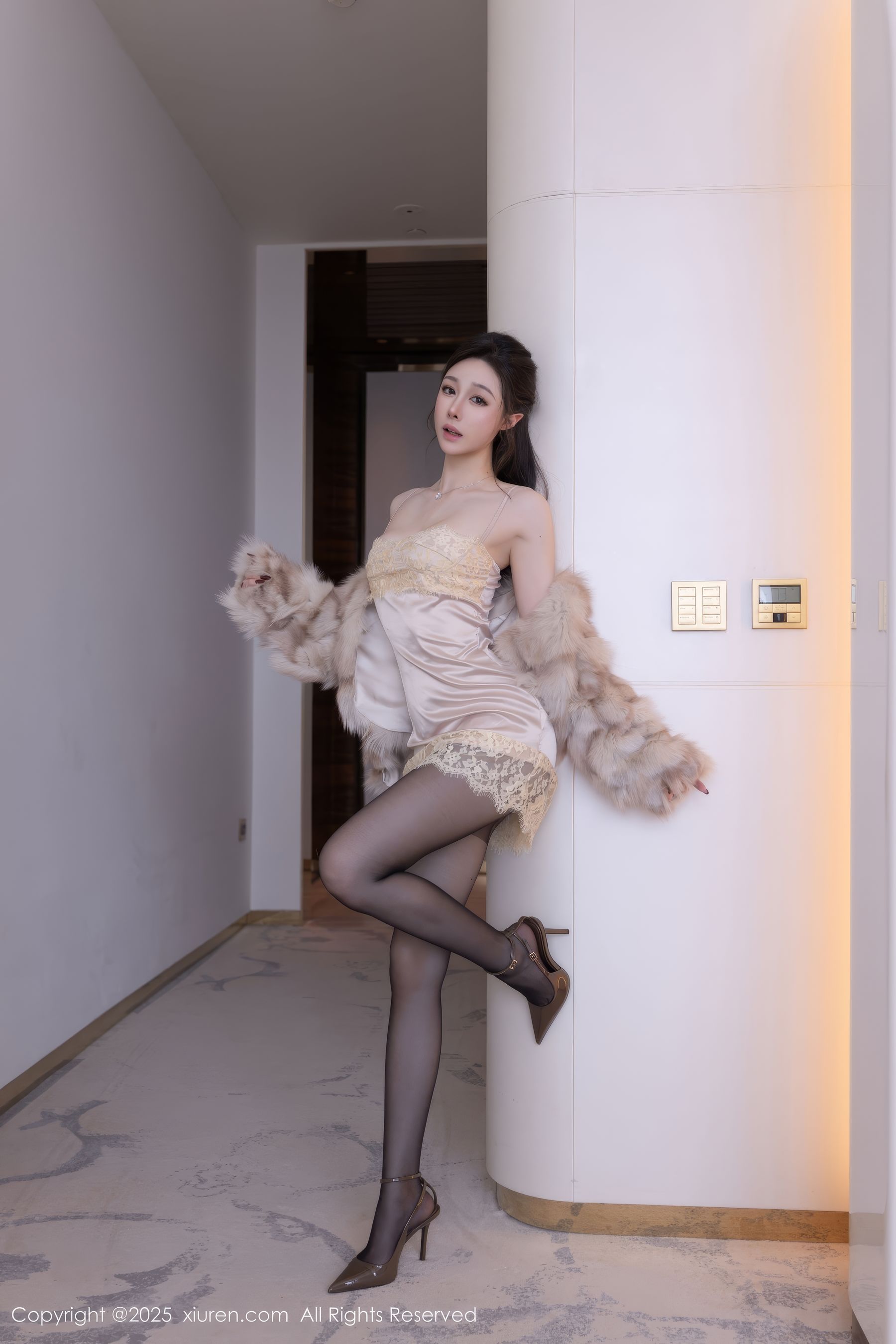 [秀人XiuRen] 2025.05.09 No.10259 小逗逗