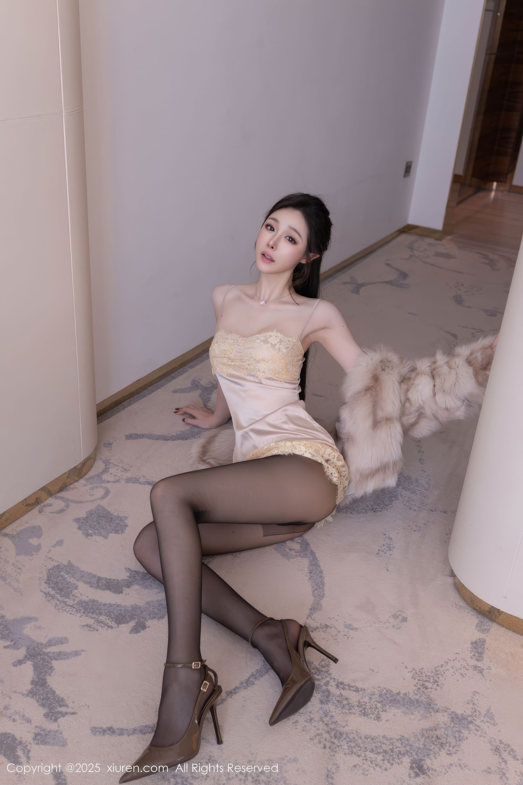 [秀人XiuRen] 2025.05.09 No.10259 小逗逗