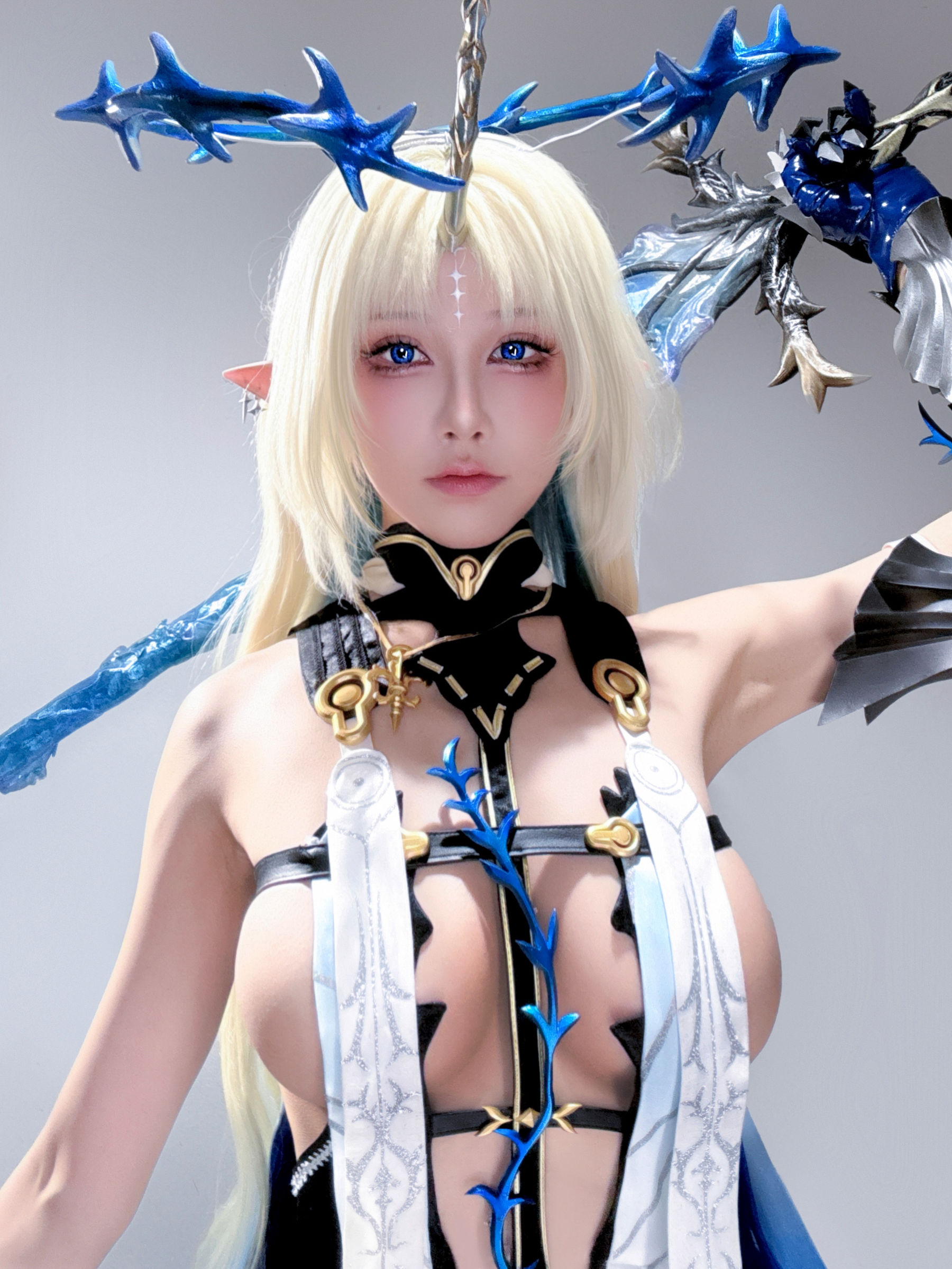 动漫博主水淼aqua - 芙露德莉斯 Fleurdelys 自拍 - 图片02