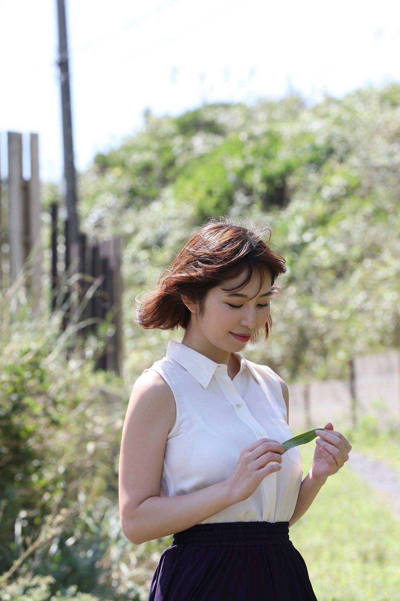 塩地美澄 - 日本一のフェロモン美女アナと官能トリップ - 图片03
