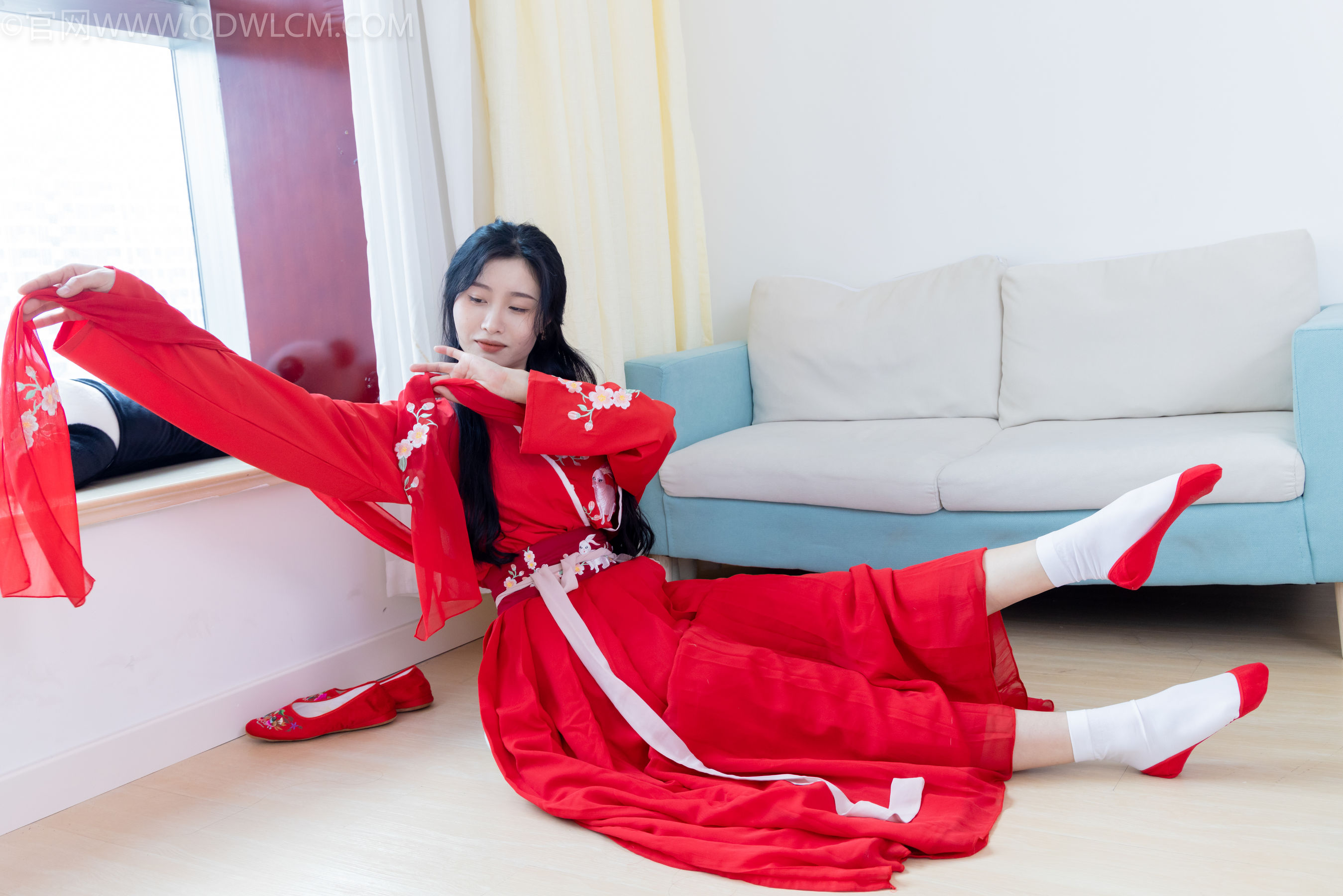 物恋传媒 No.2328 绒绒 - 汉服、布鞋、白棉袜、红色船袜