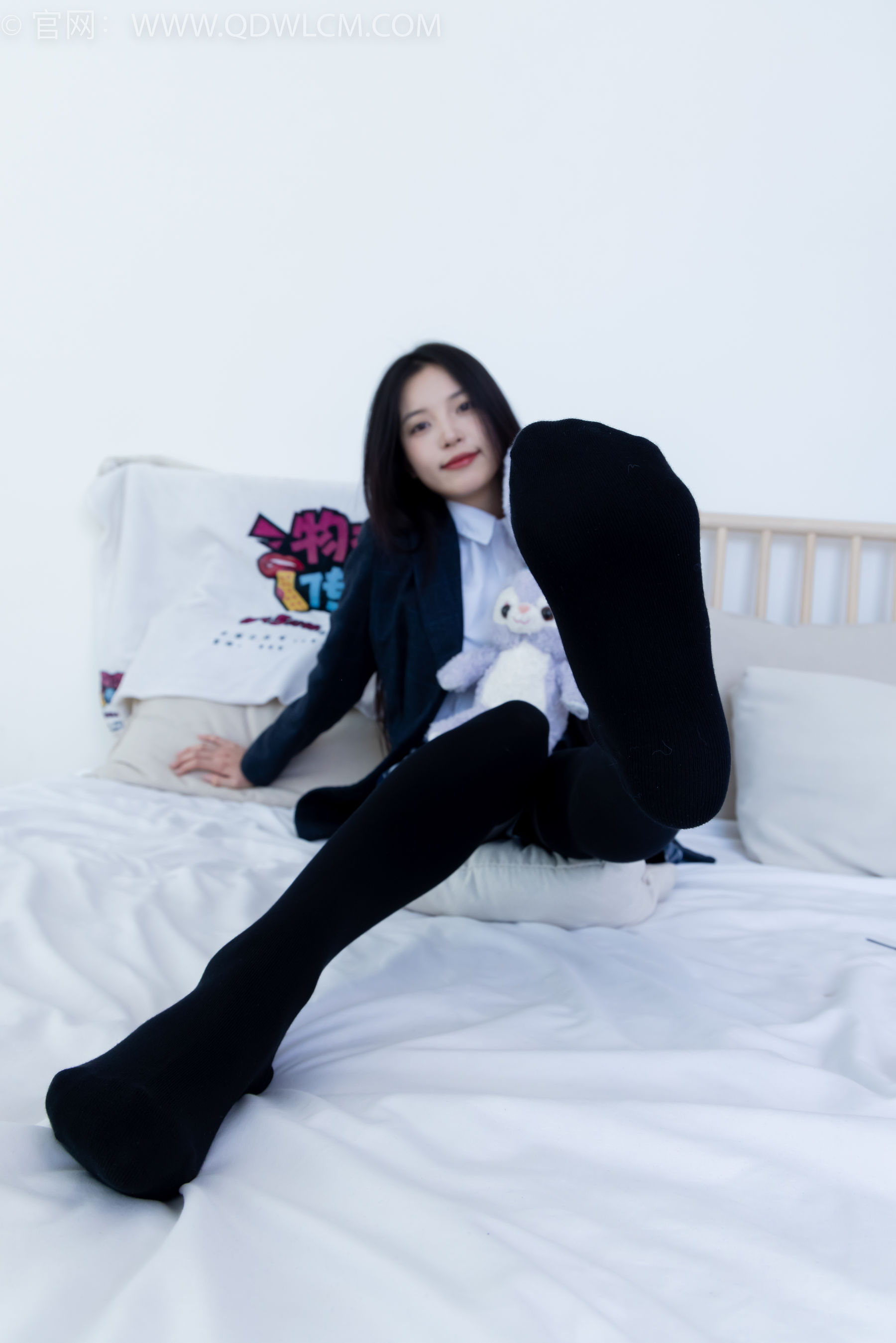 物恋传媒 No.2371 茯苓 - JK制服、皮鞋、拼接过膝袜