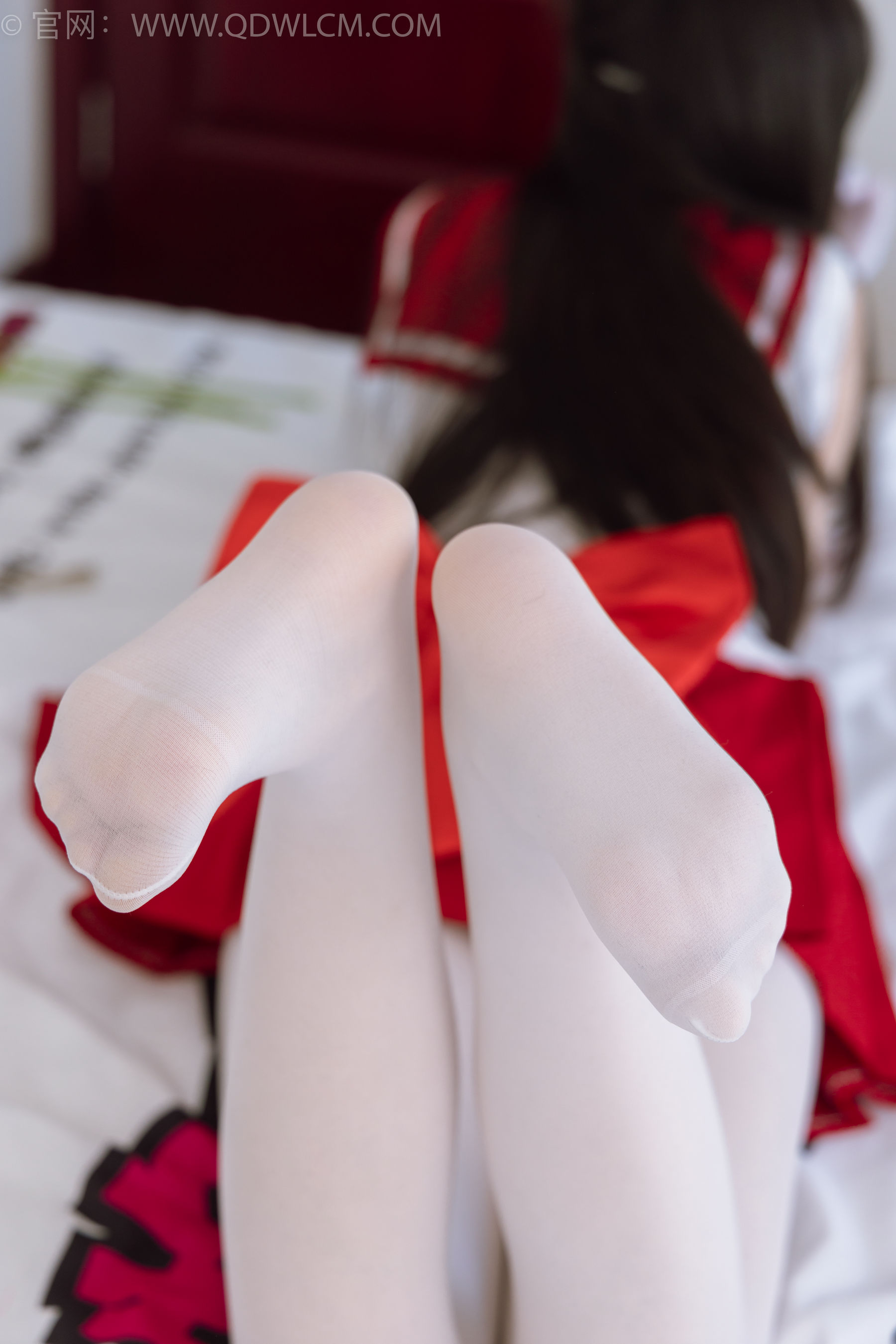 物恋传媒 No.2373 兮兮 - cos制服、高跟鞋、厚白丝