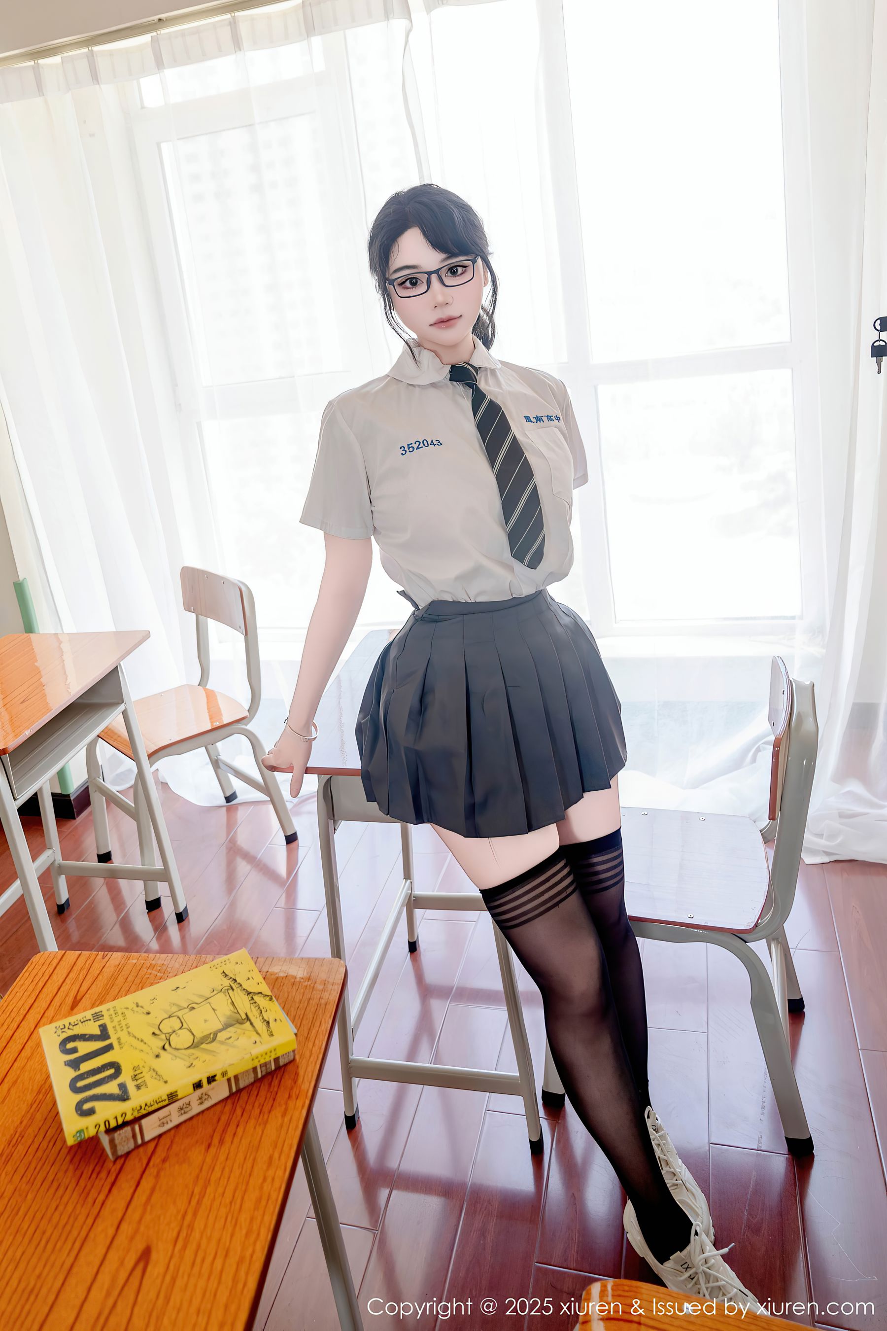 [秀人XiuRen] 2025.07.10 No.10530 汐汐爱吃草莓