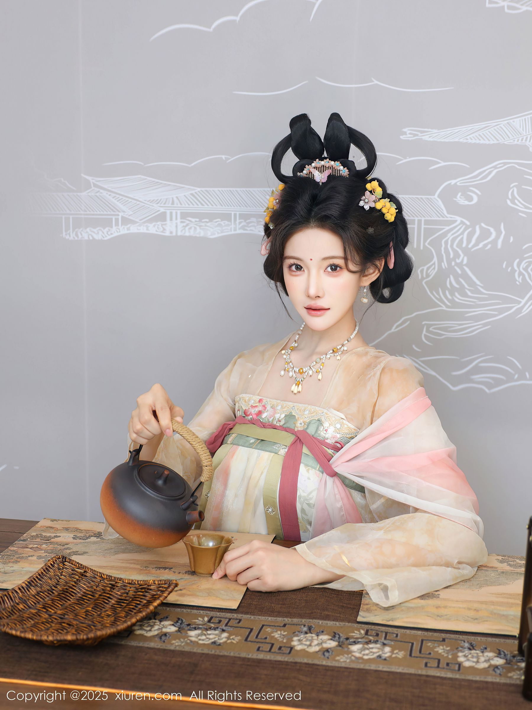 [秀人XiuRen] 2025.08.13 No.10645 梨霜儿 - 图片02