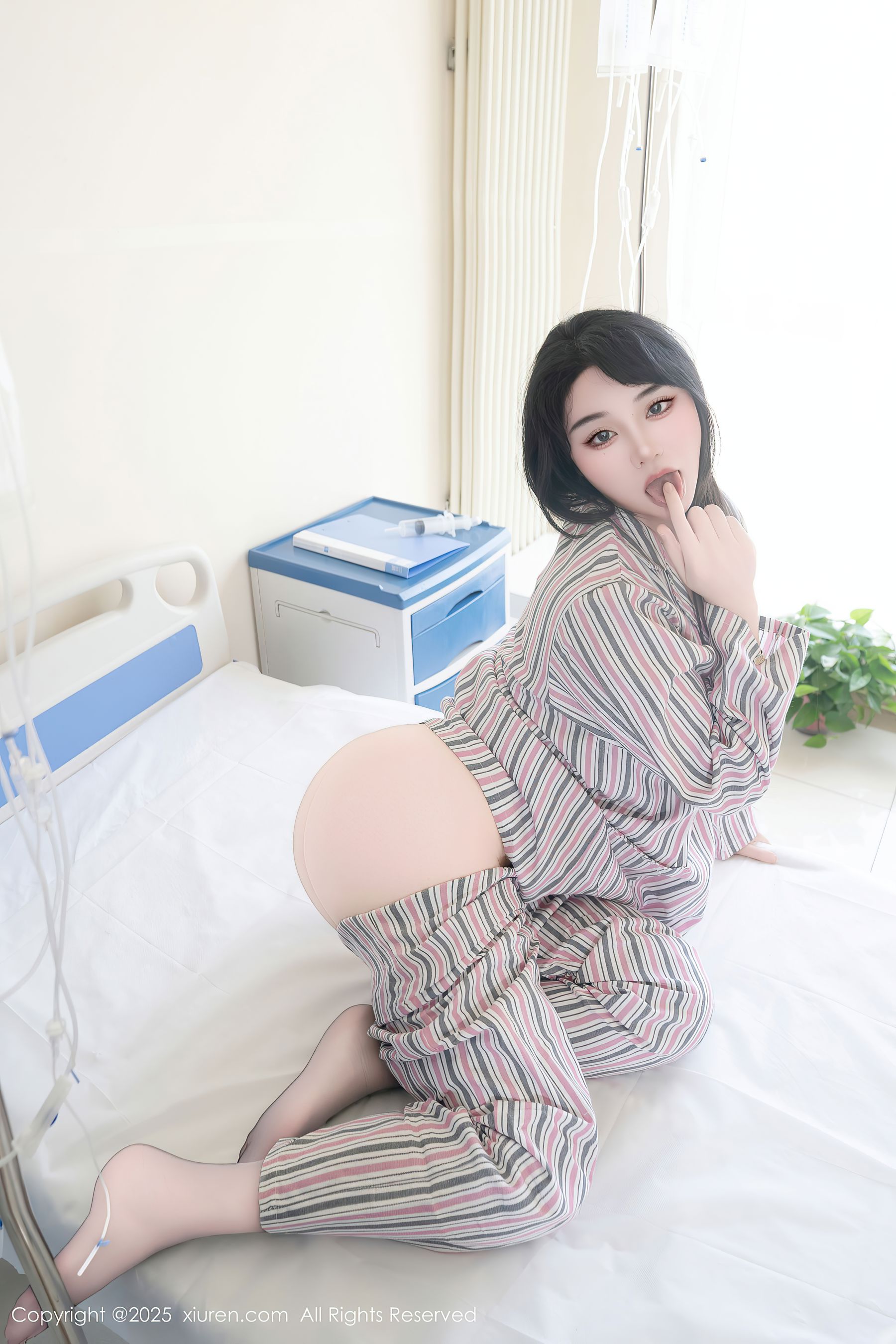 [秀人XiuRen] 2025.08.14 No.10648 汐汐爱吃草莓 - 图片06