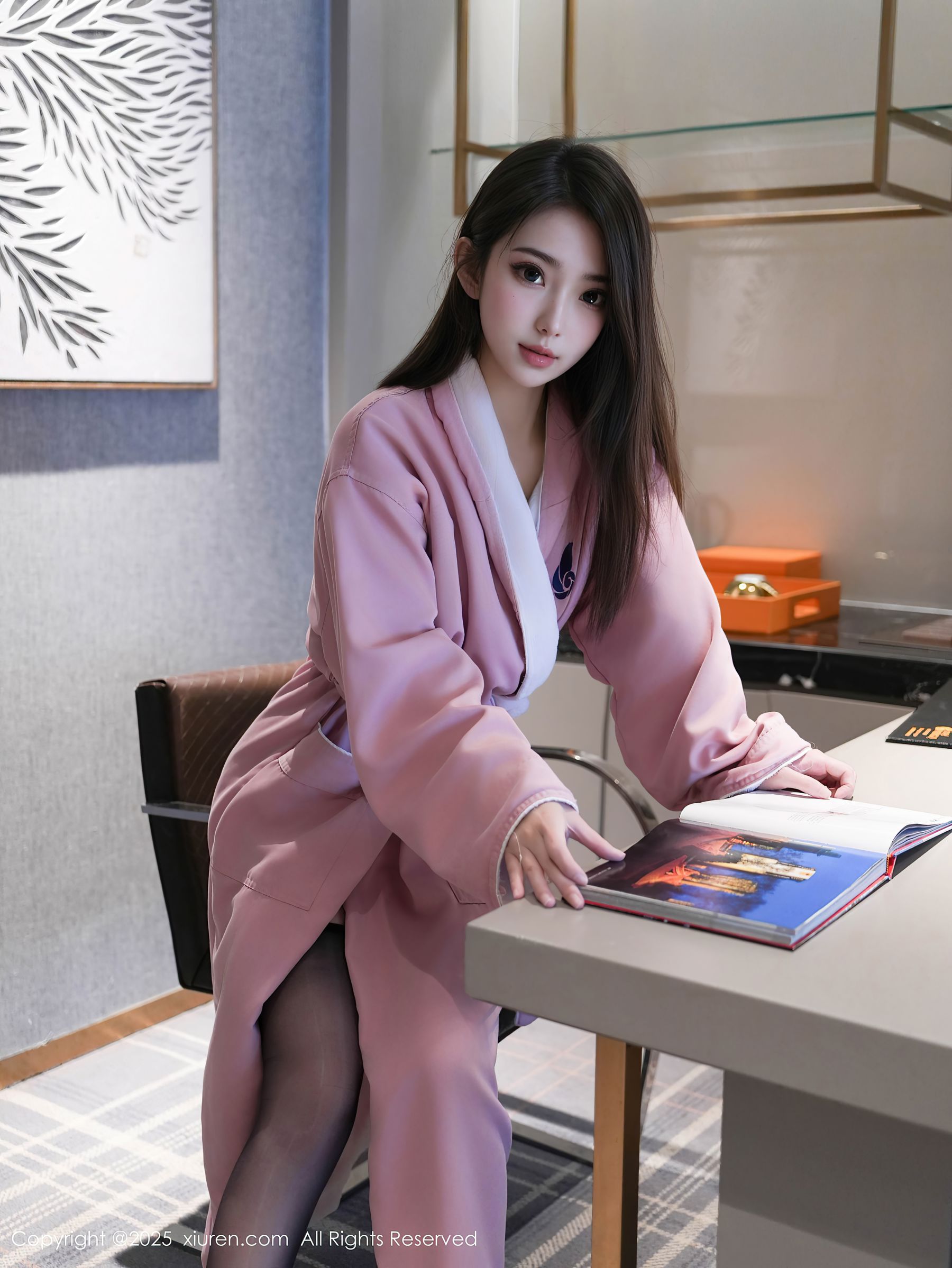 [秀人XiuRen] 2025.08.20 No.10669 烧烧小桃 - 图片03