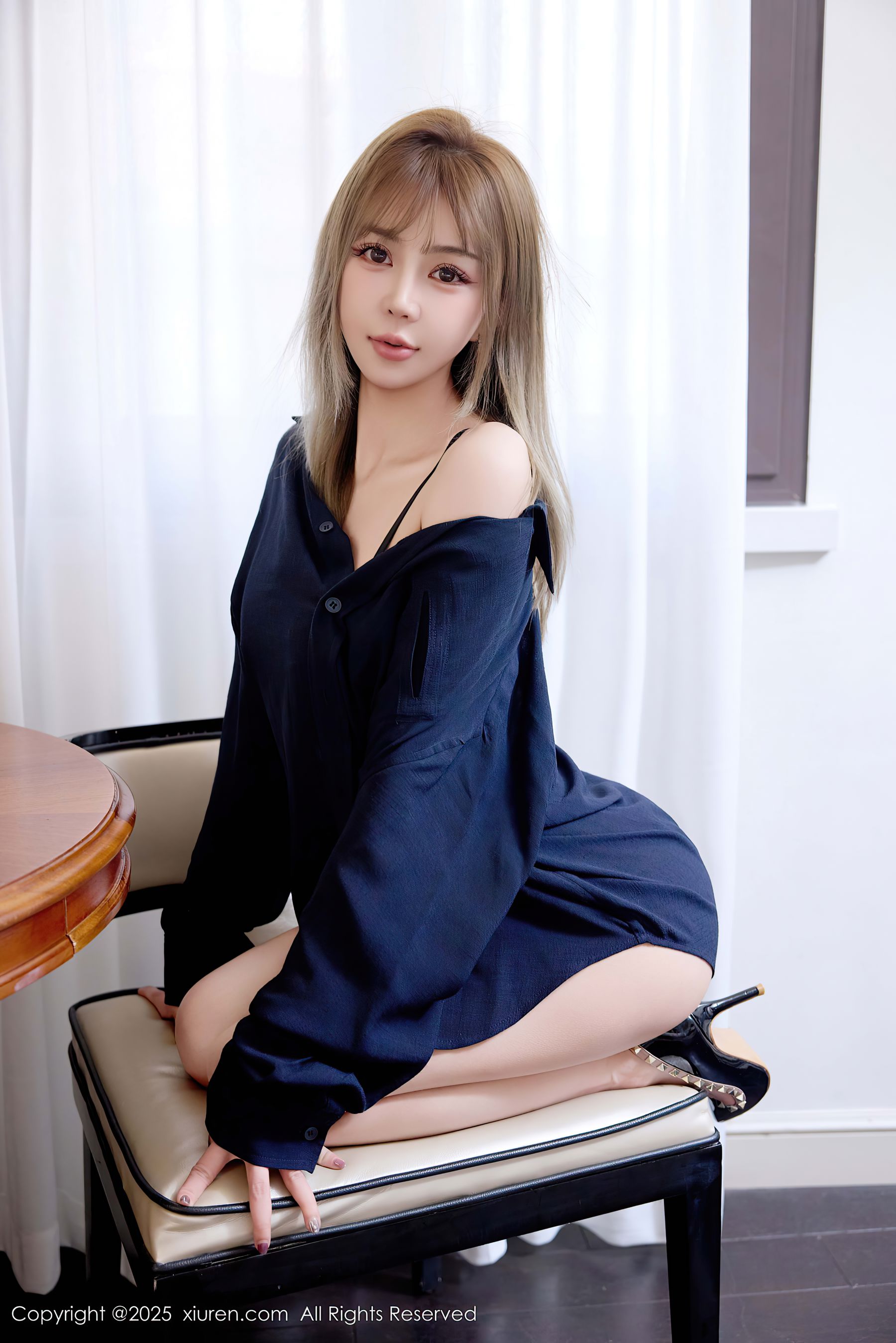 [秀人XiuRen] 2025.08.21 No.10673 Zoe柚柚 - 图片06