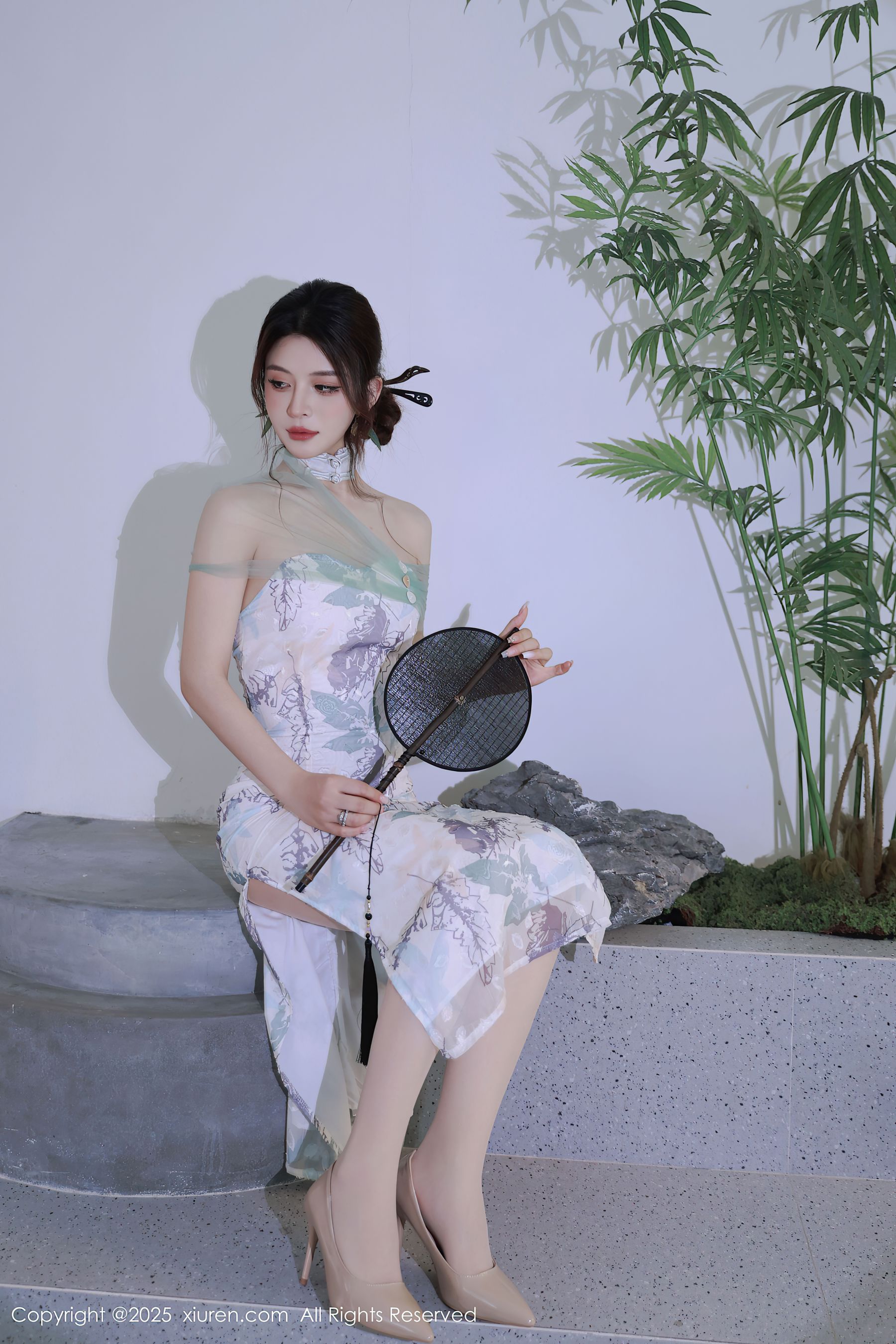 [秀人XiuRen] 2025.08.27 No.10694 阿依莎 - 图片01